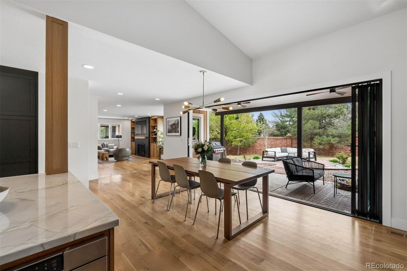 9592 E Lake Circle