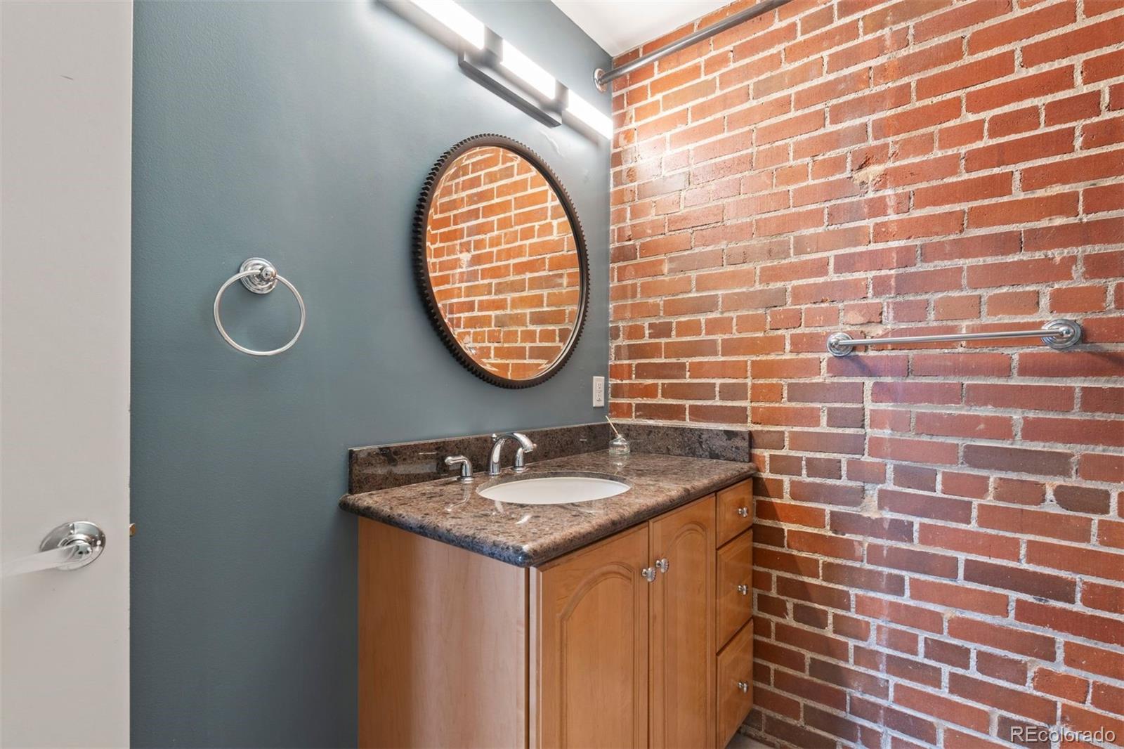 1515 N Ogden Street Unit: 7
