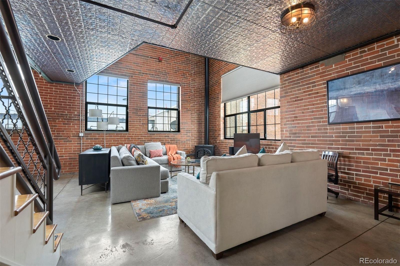 1515 N Ogden Street Unit: 7