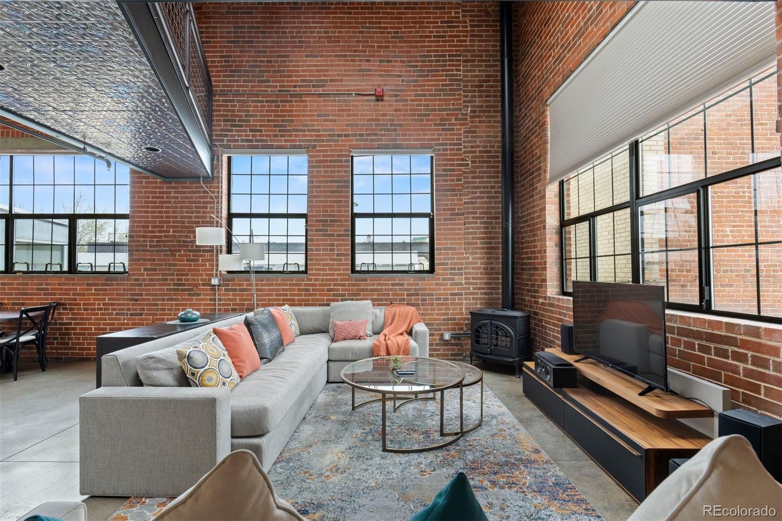 1515 N Ogden Street Unit: 7