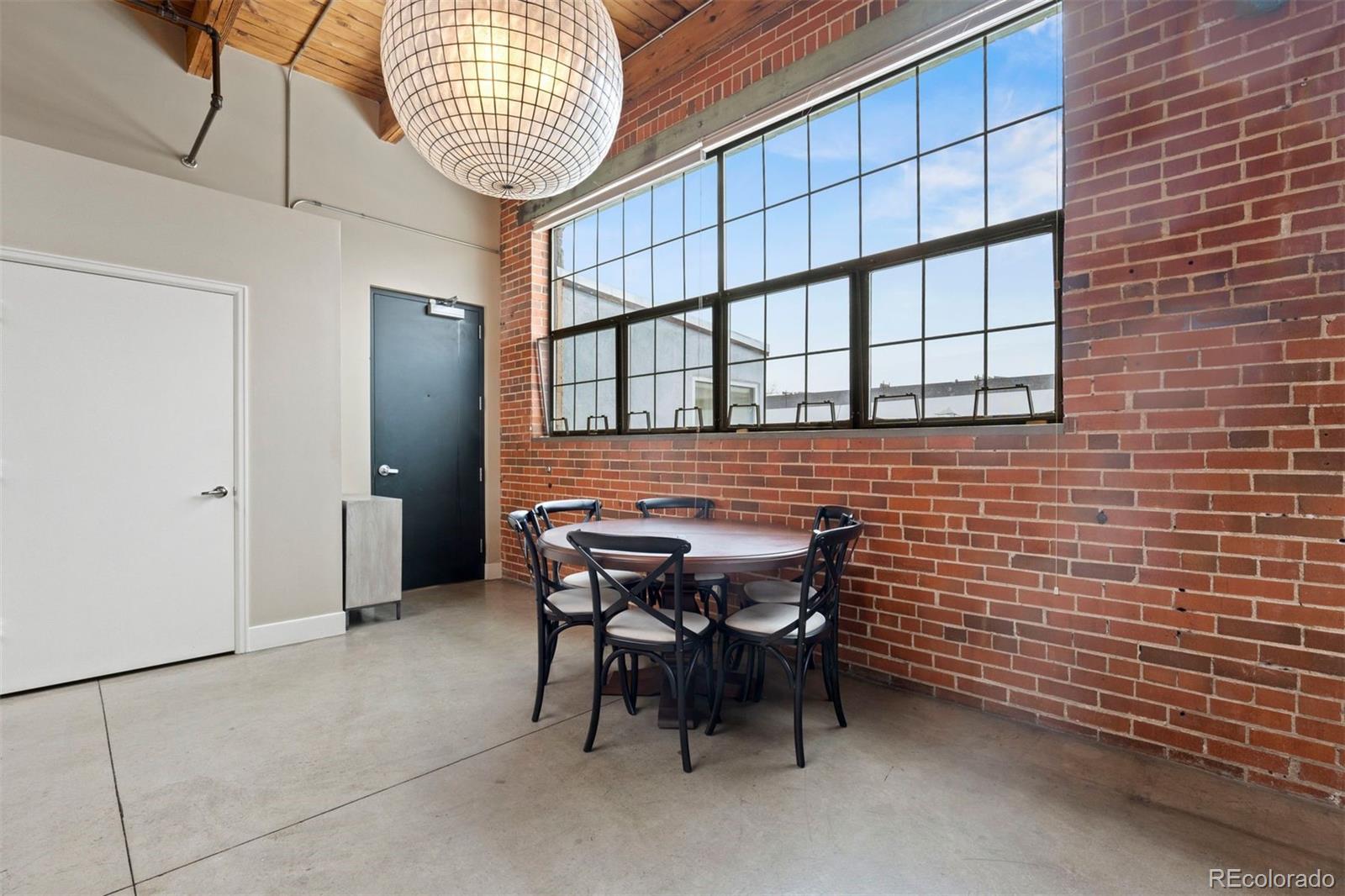 1515 N Ogden Street Unit: 7