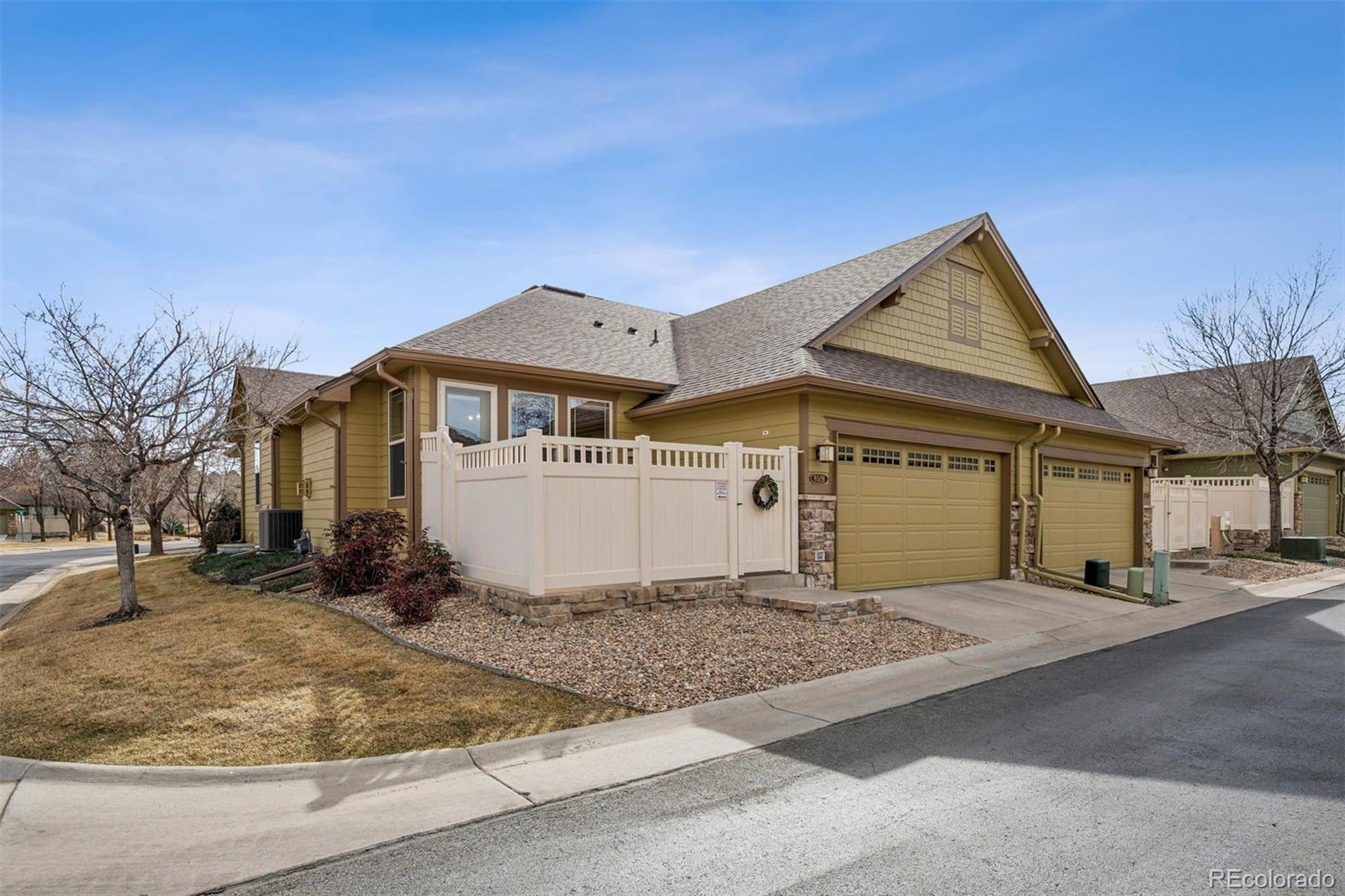 8526 W Quarles Place