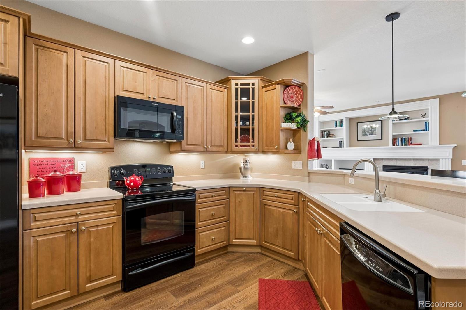 8526 W Quarles Place