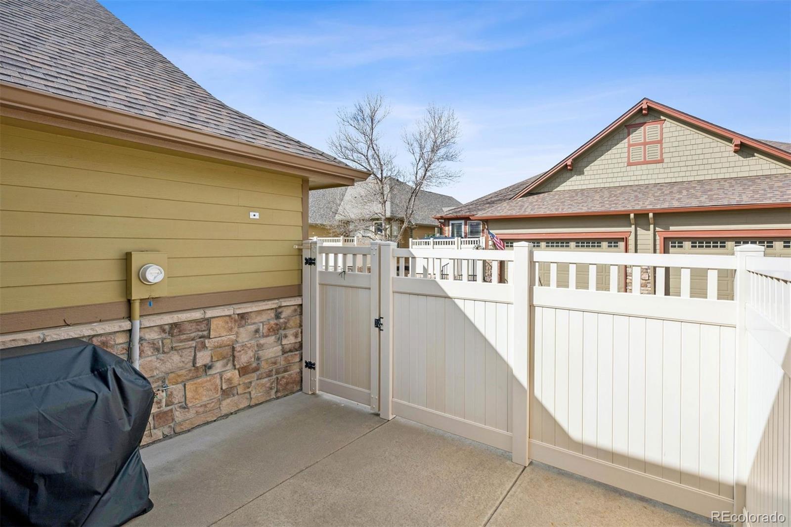 8526 W Quarles Place
