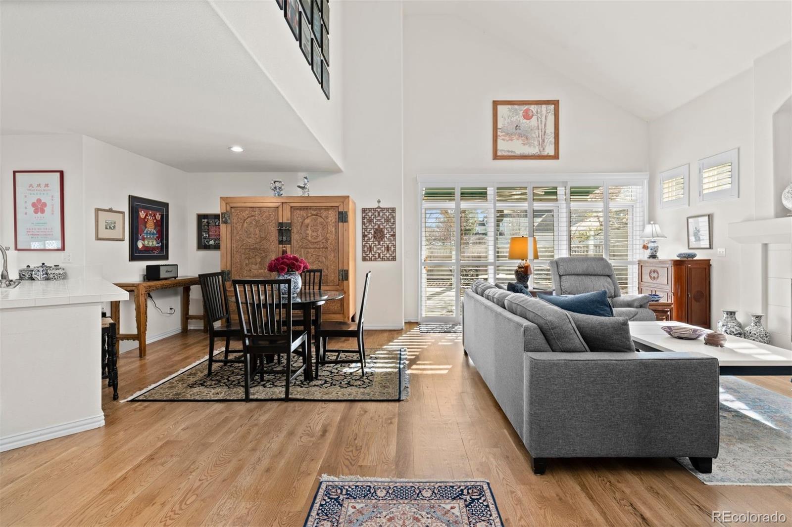 1011 S Valentia Street Unit: 121