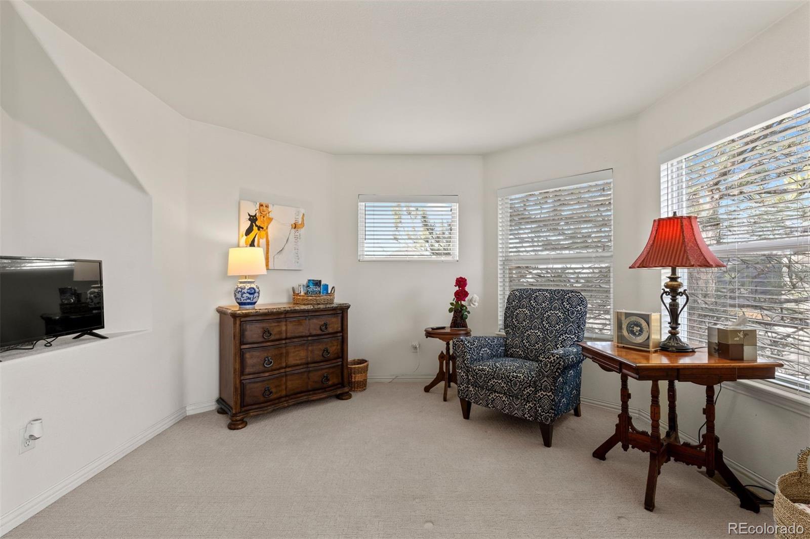 1011 S Valentia Street Unit: 121