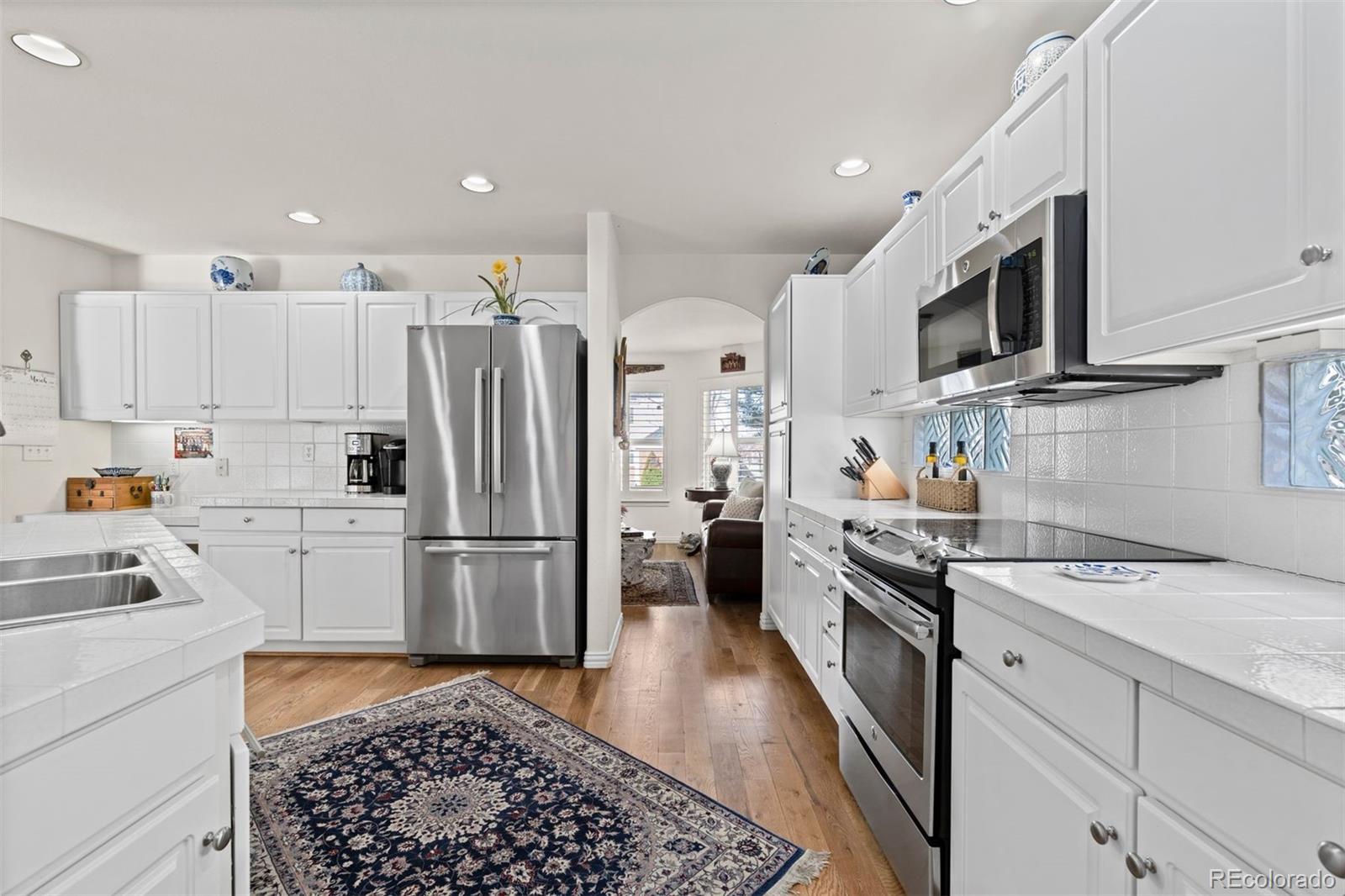 1011 S Valentia Street Unit: 121