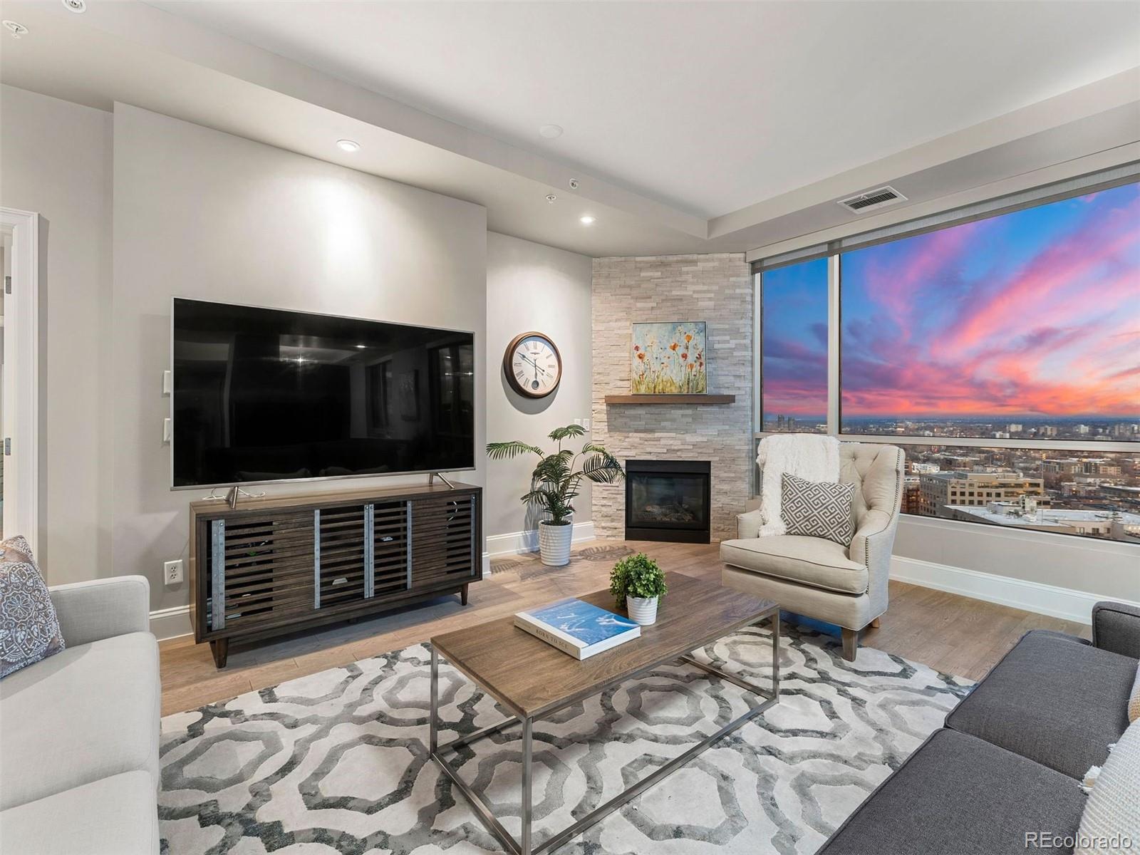 2001 Lincoln Street Unit: 2524L