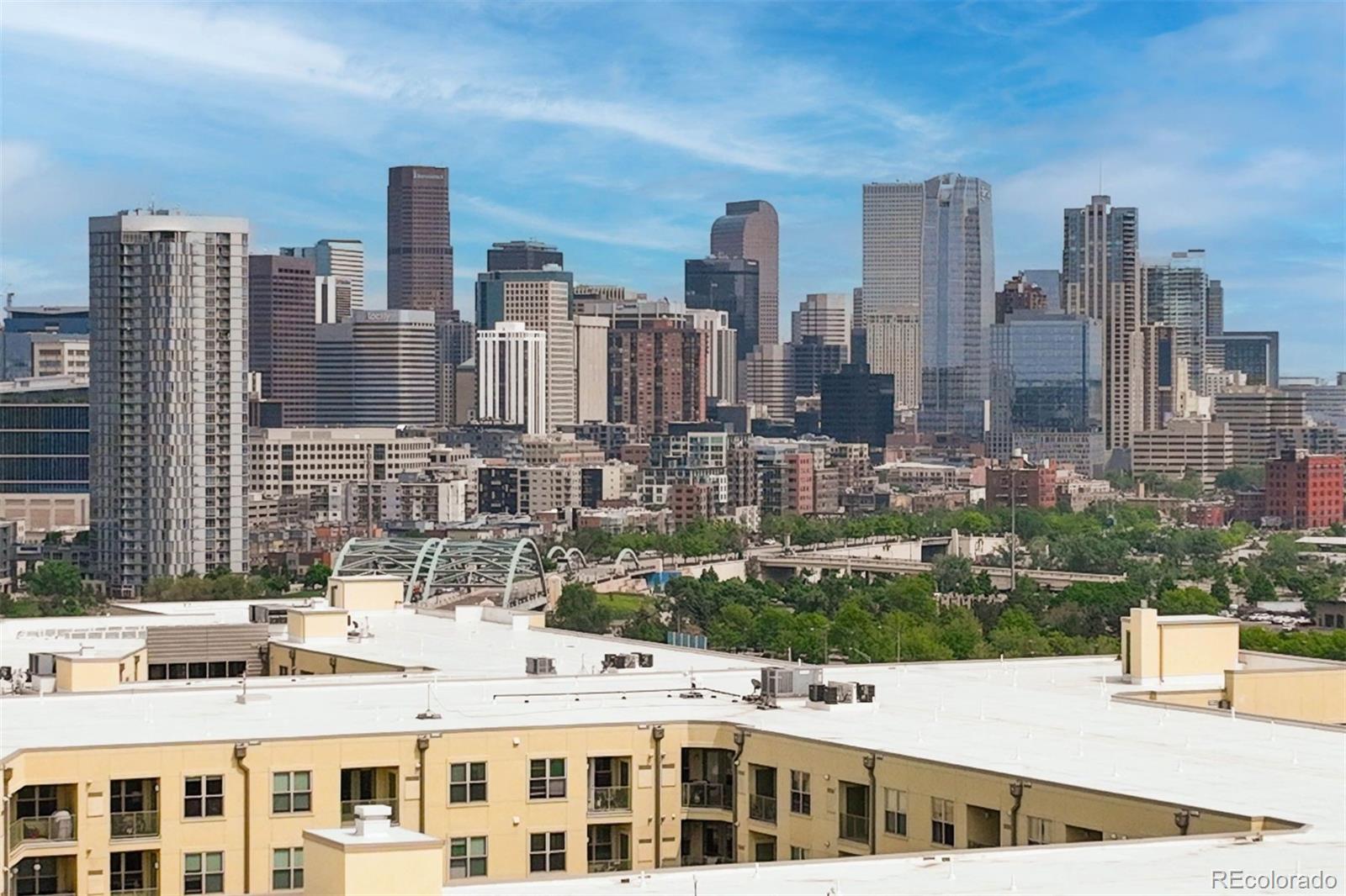 2752 Clay Street Unit: 404