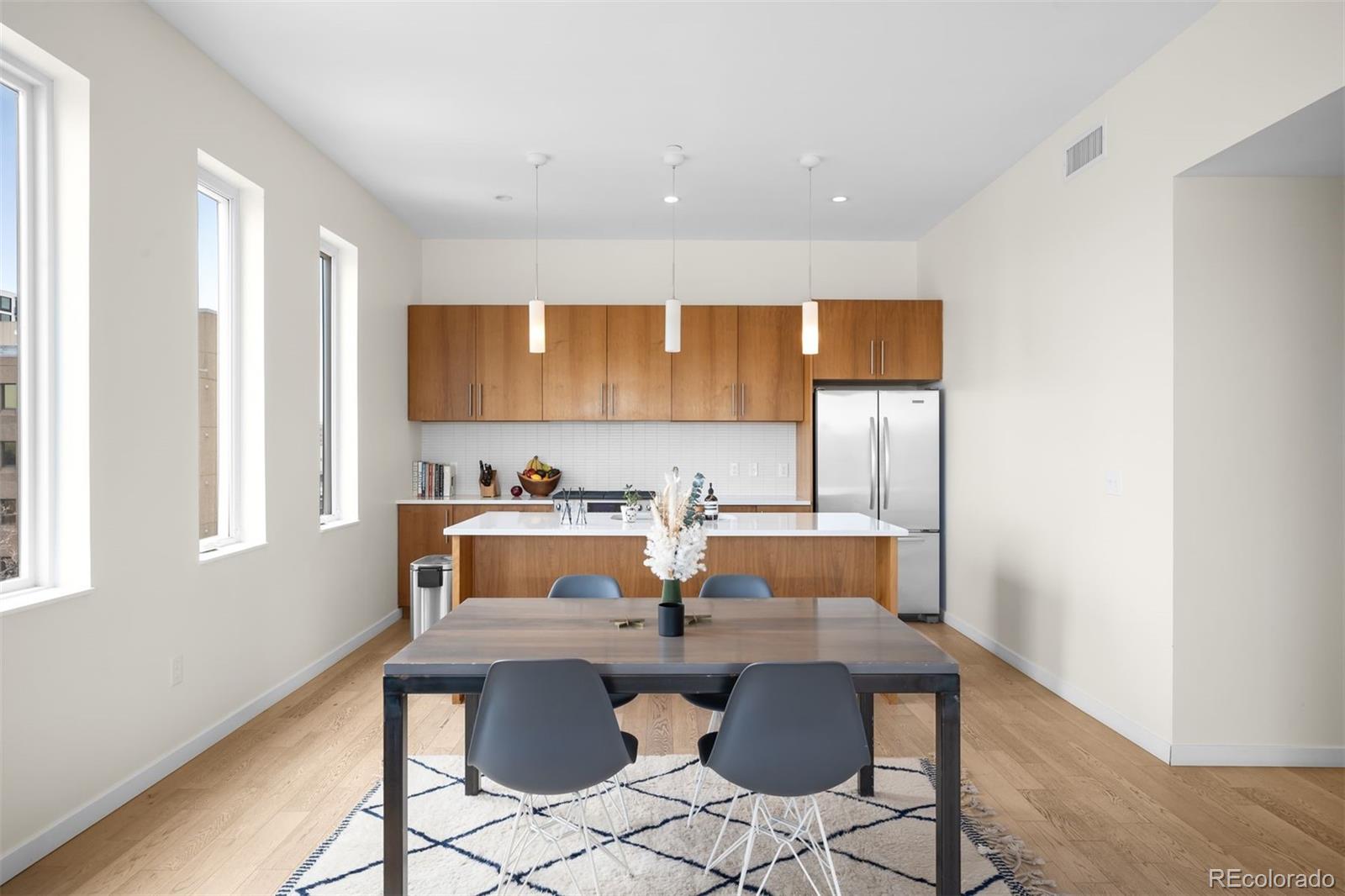 2752 Clay Street Unit: 404