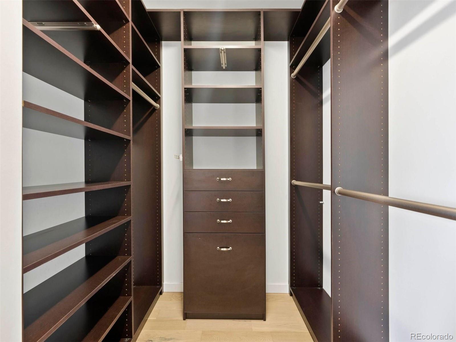 2752 Clay Street Unit: 404