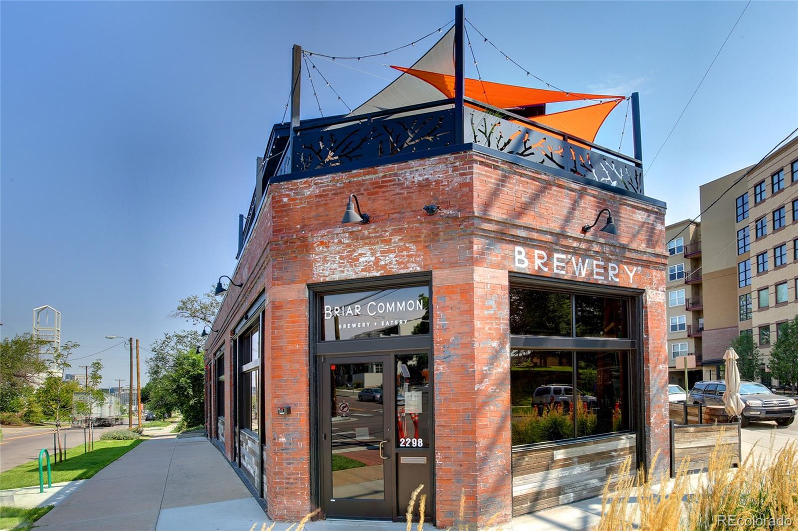 2752 Clay Street Unit: 404