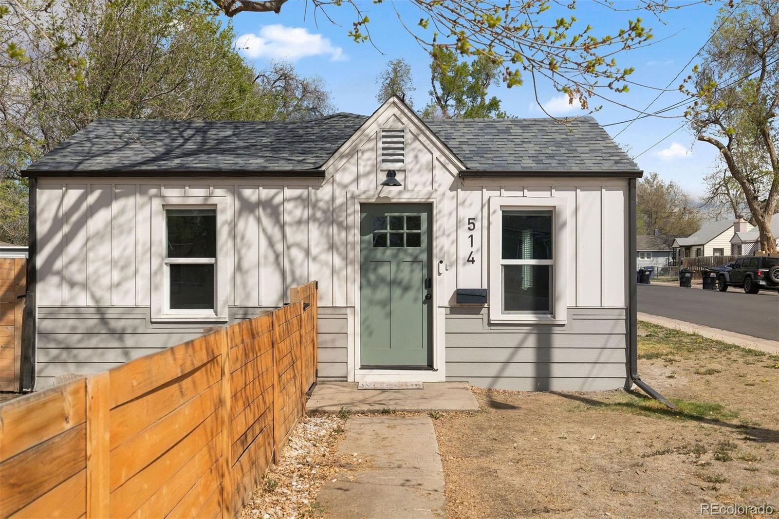 514 S Lowell Boulevard