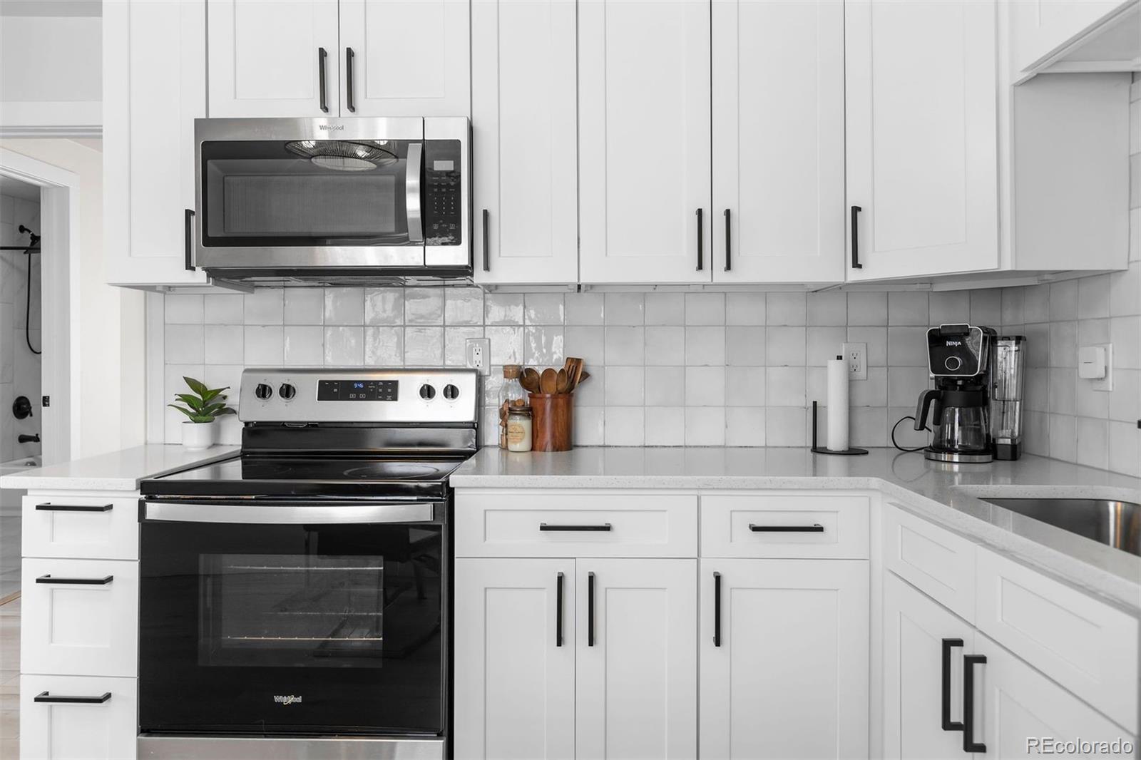 514 S Lowell Boulevard