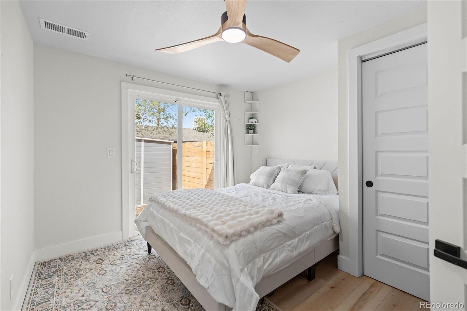 514 S Lowell Boulevard