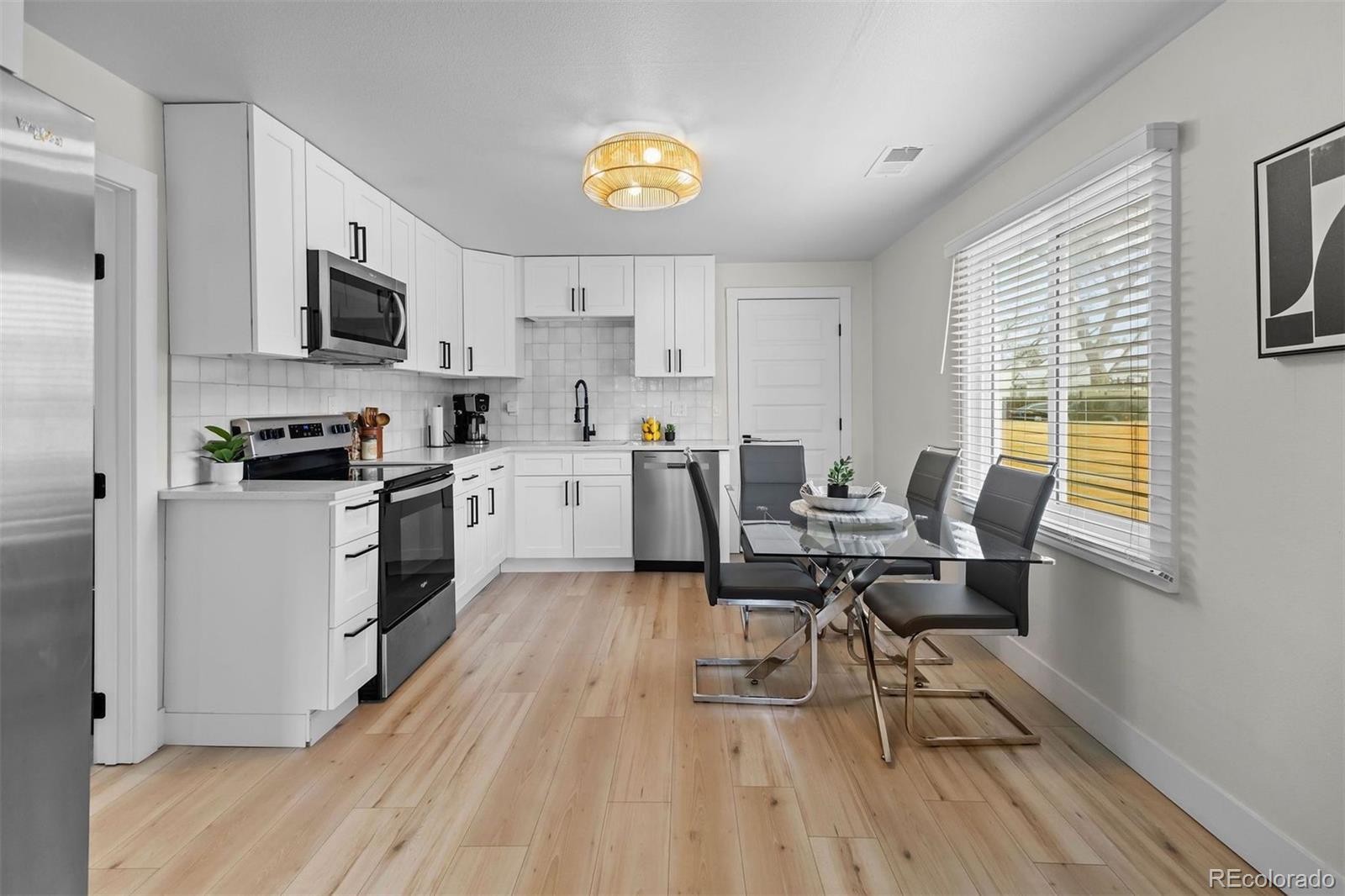 514 S Lowell Boulevard