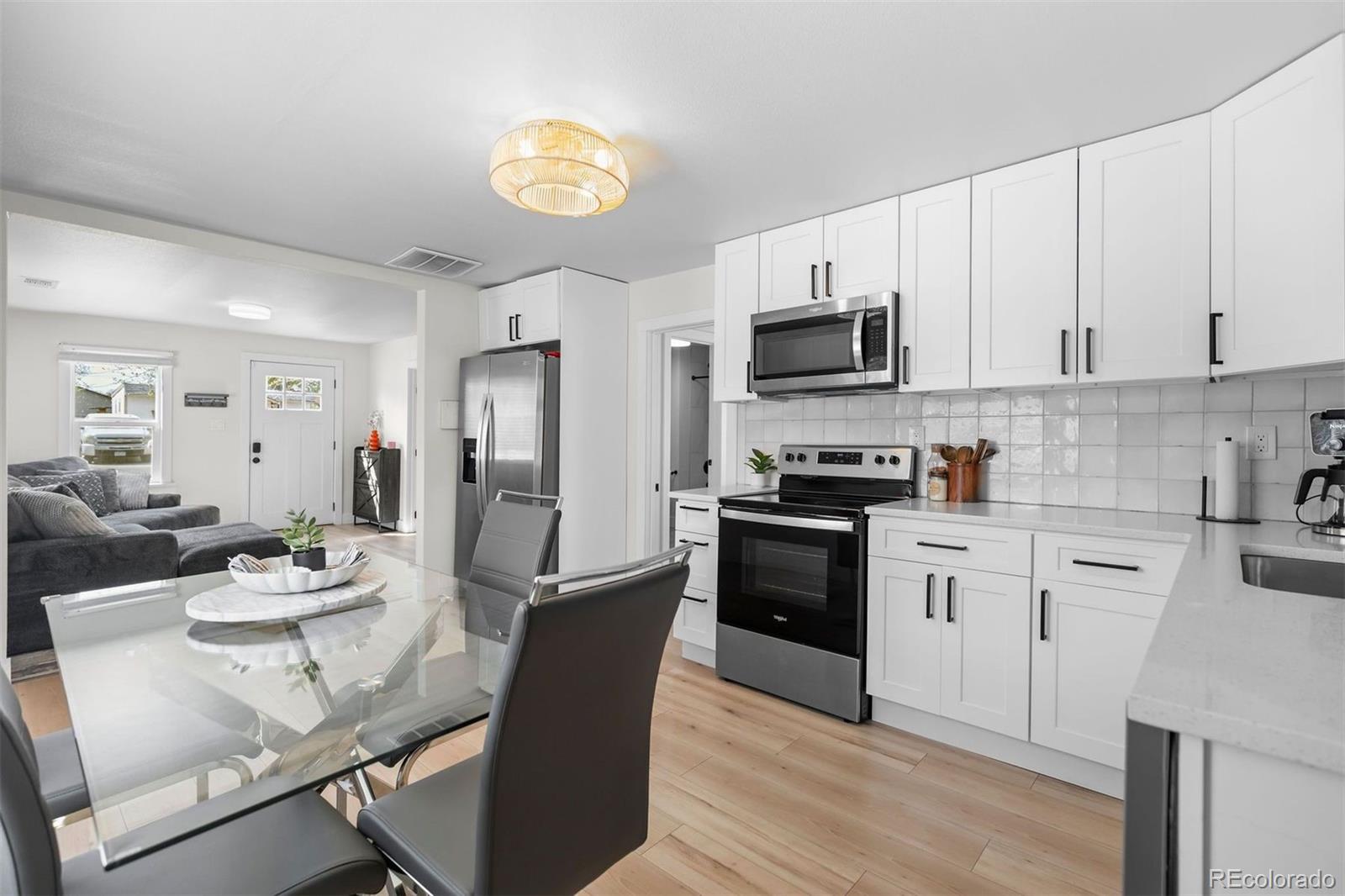 514 S Lowell Boulevard