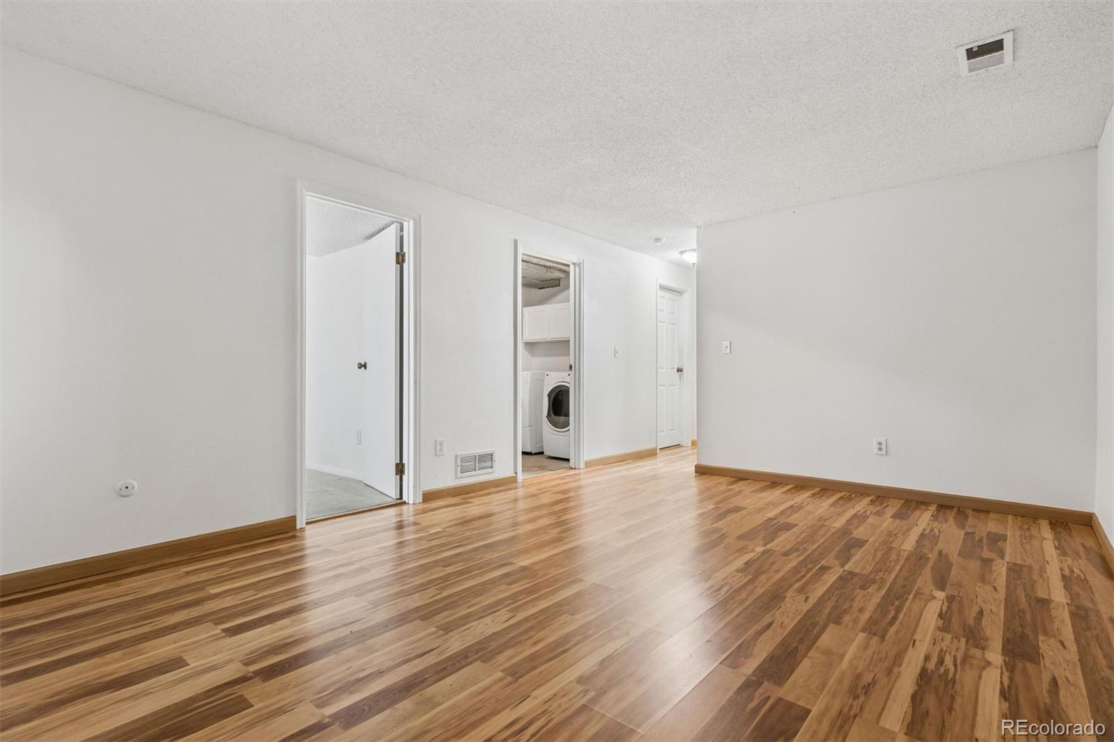 5134 S Emporia Way