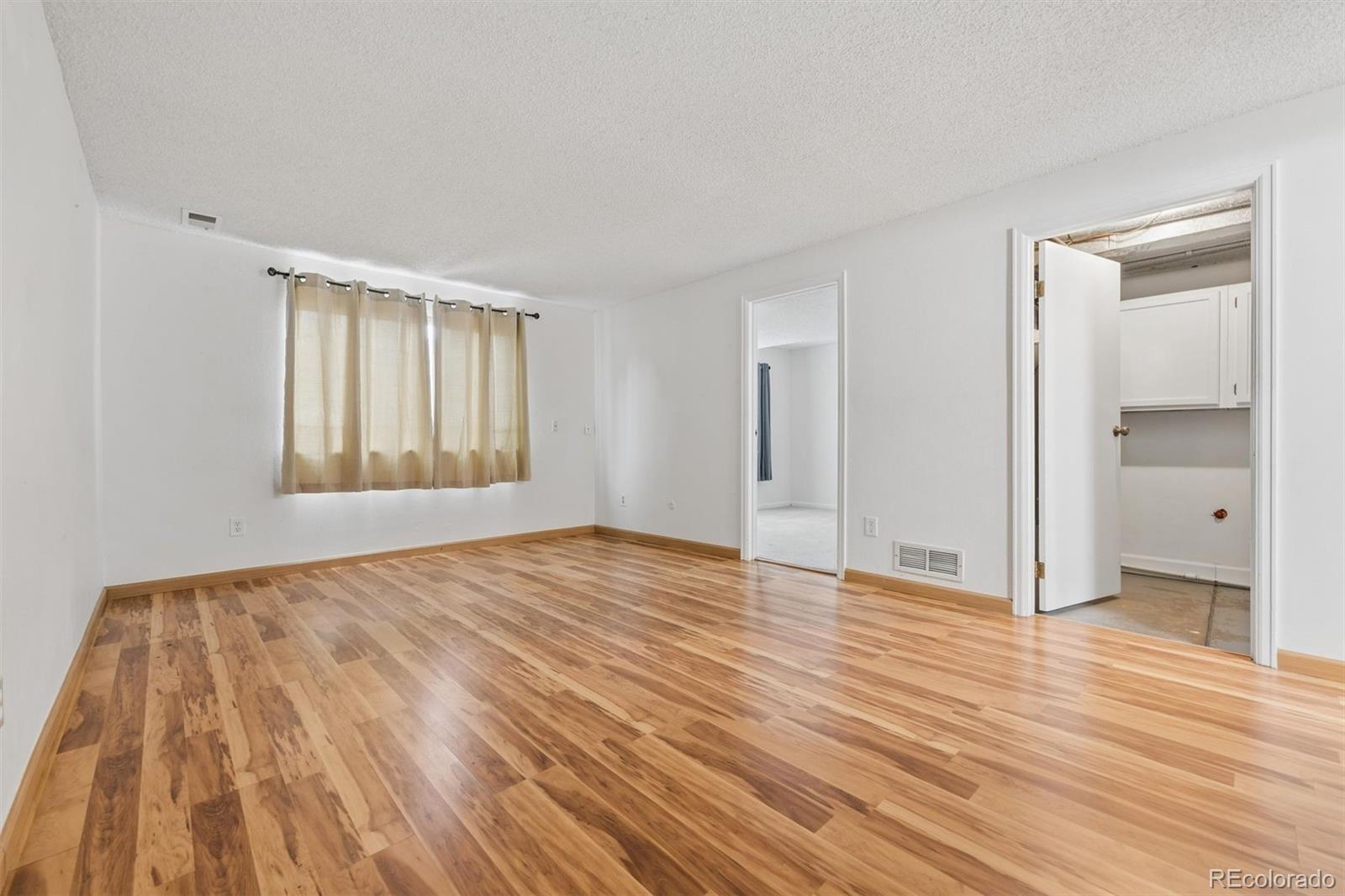 5134 S Emporia Way