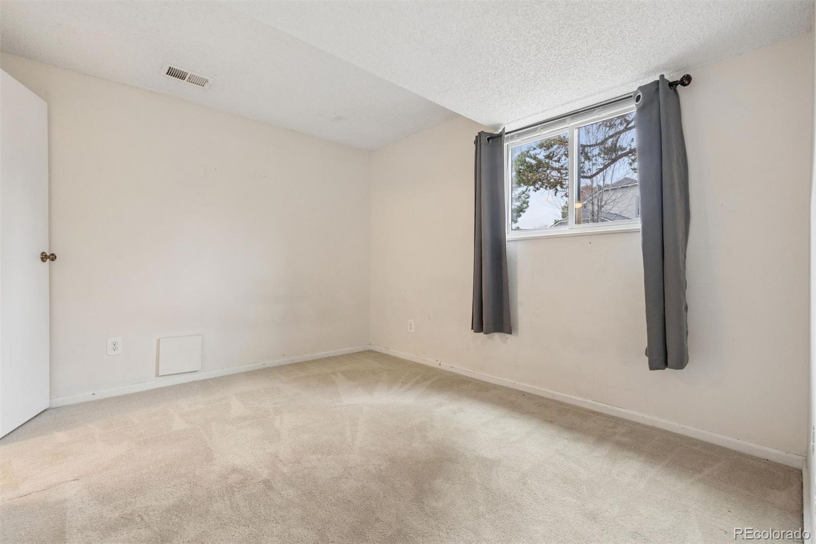 5134 S Emporia Way