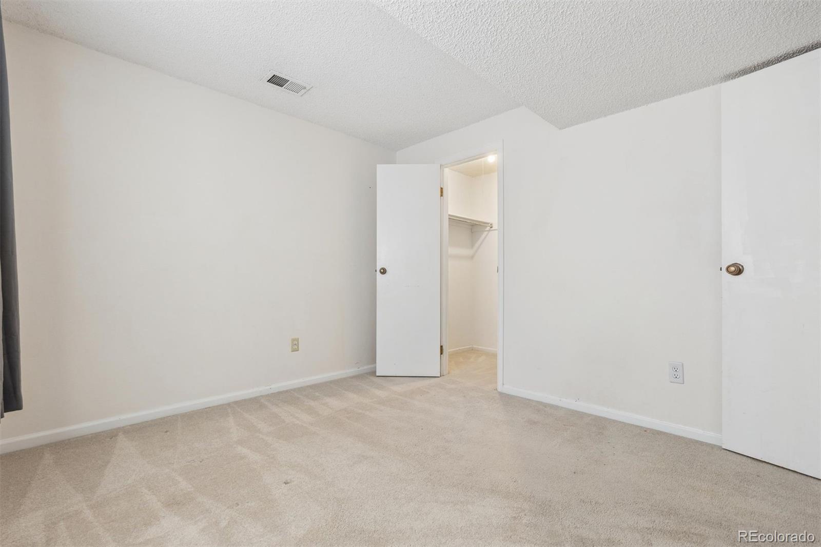 5134 S Emporia Way