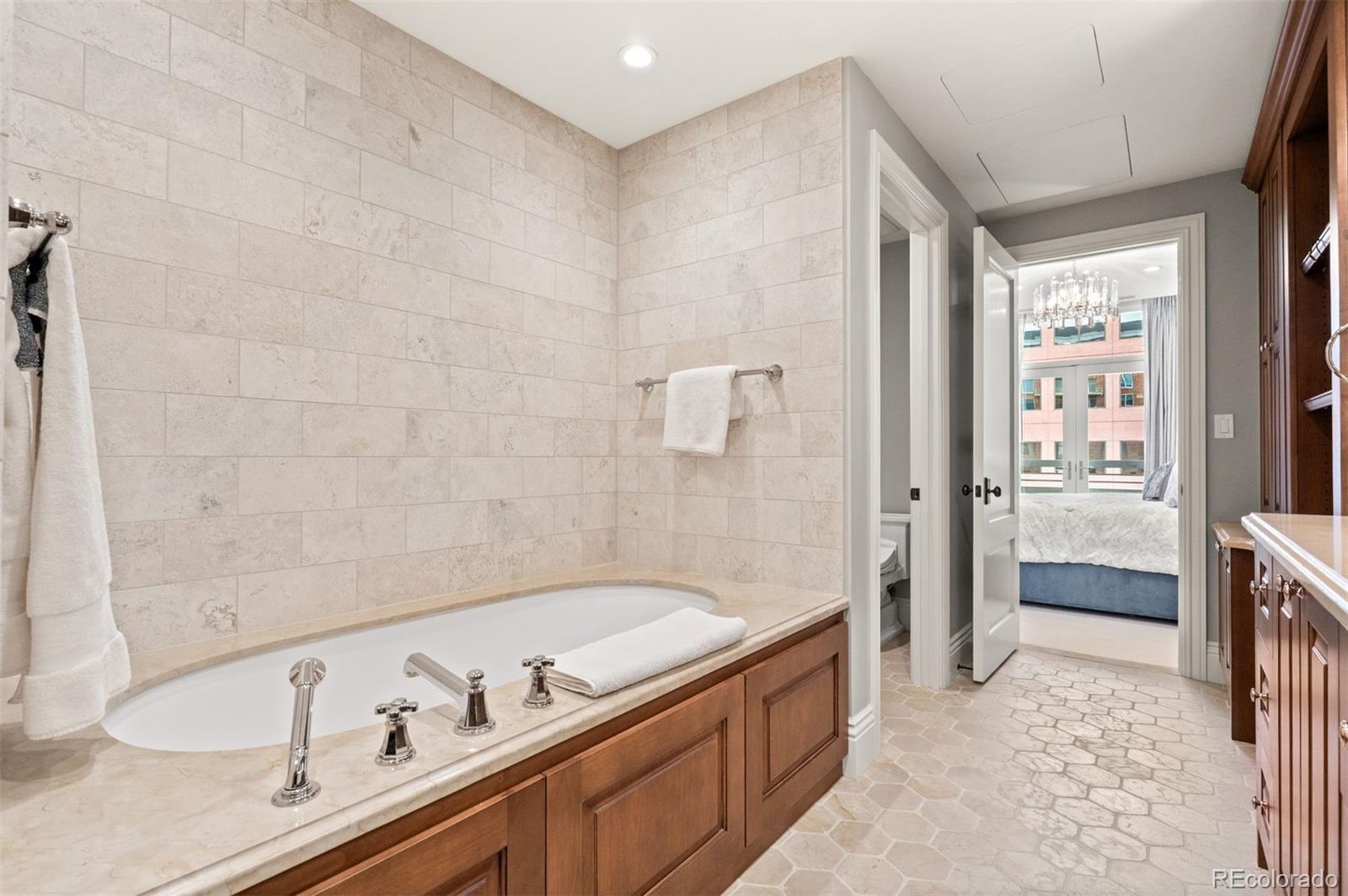 105 Fillmore Street Unit: 203