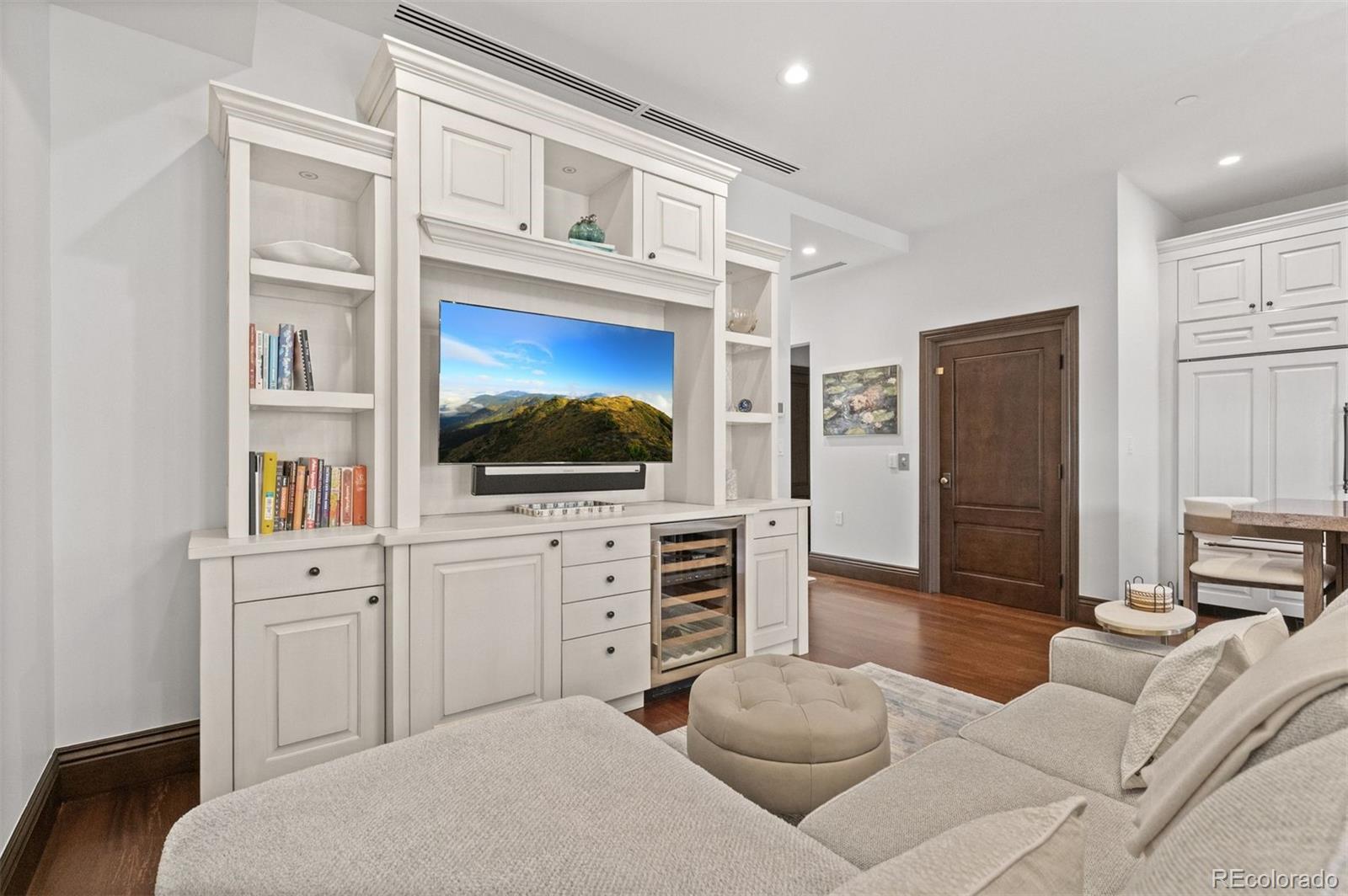 105 Fillmore Street Unit: 203