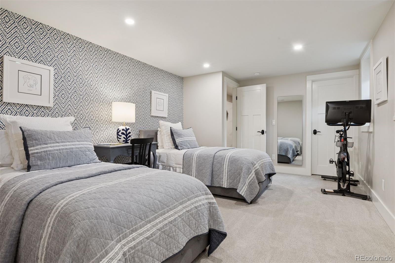 695 S Williams Street