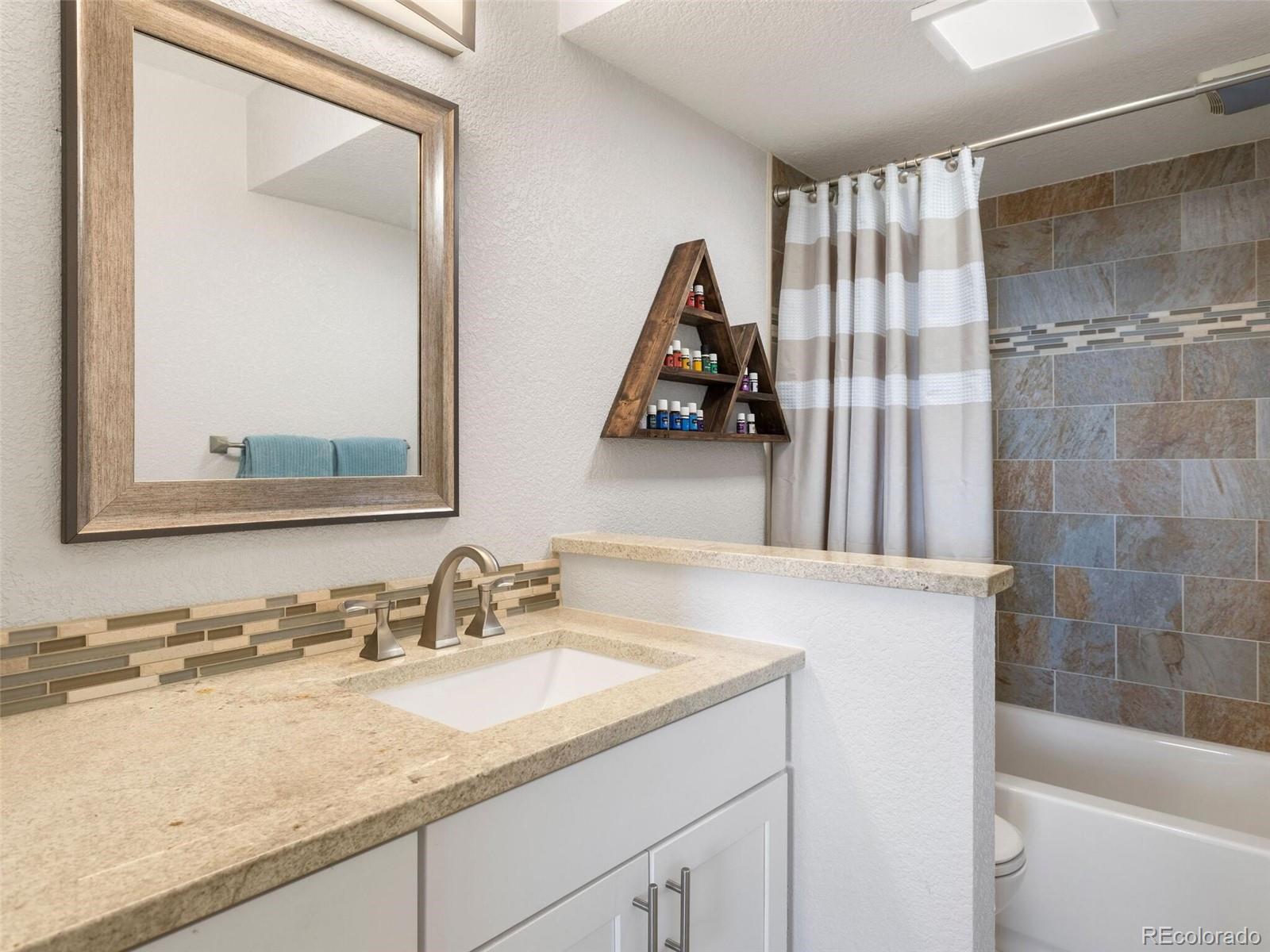 460 S Marion Parkway Unit: 656
