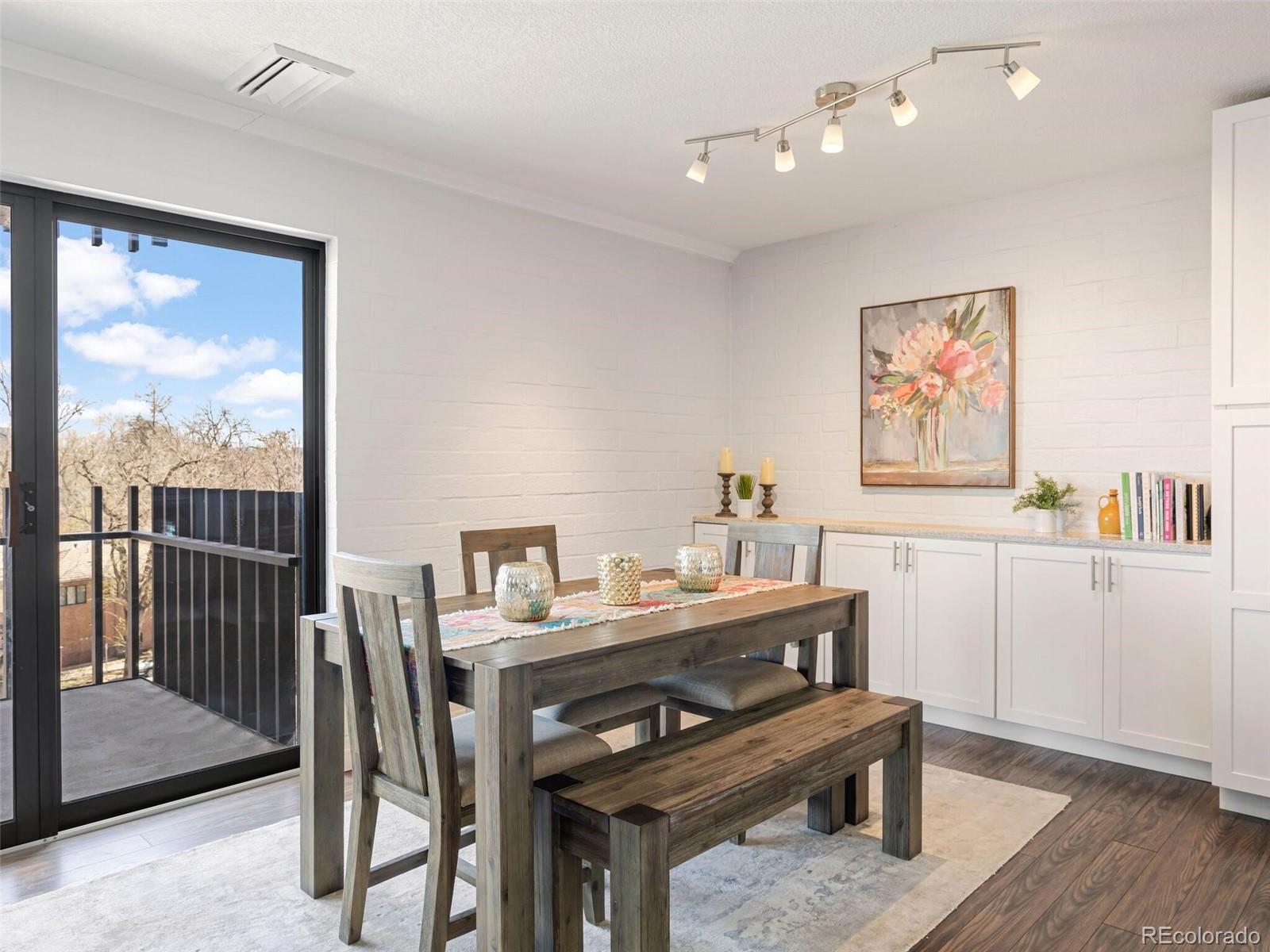 460 S Marion Parkway Unit: 656