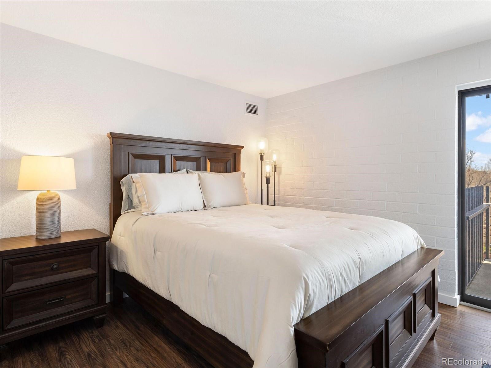 460 S Marion Parkway Unit: 656