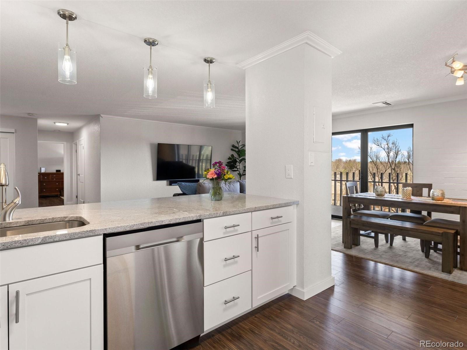 460 S Marion Parkway Unit: 656
