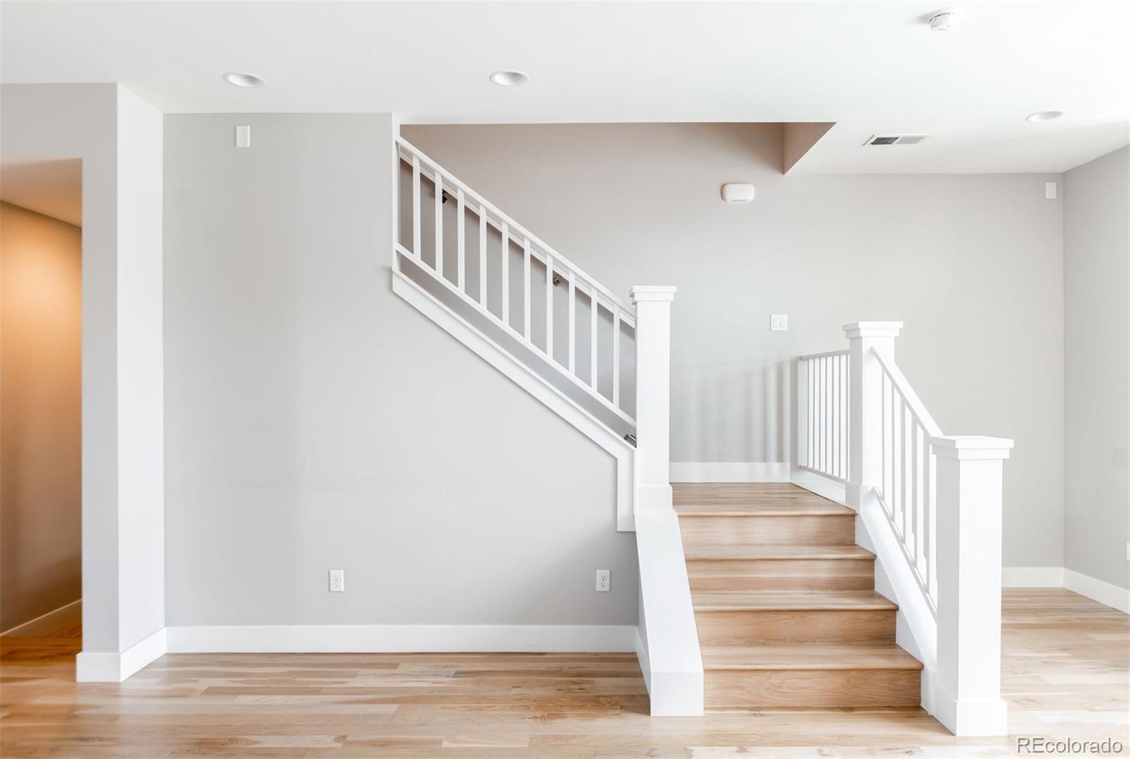 6825 E Lowry Boulevard