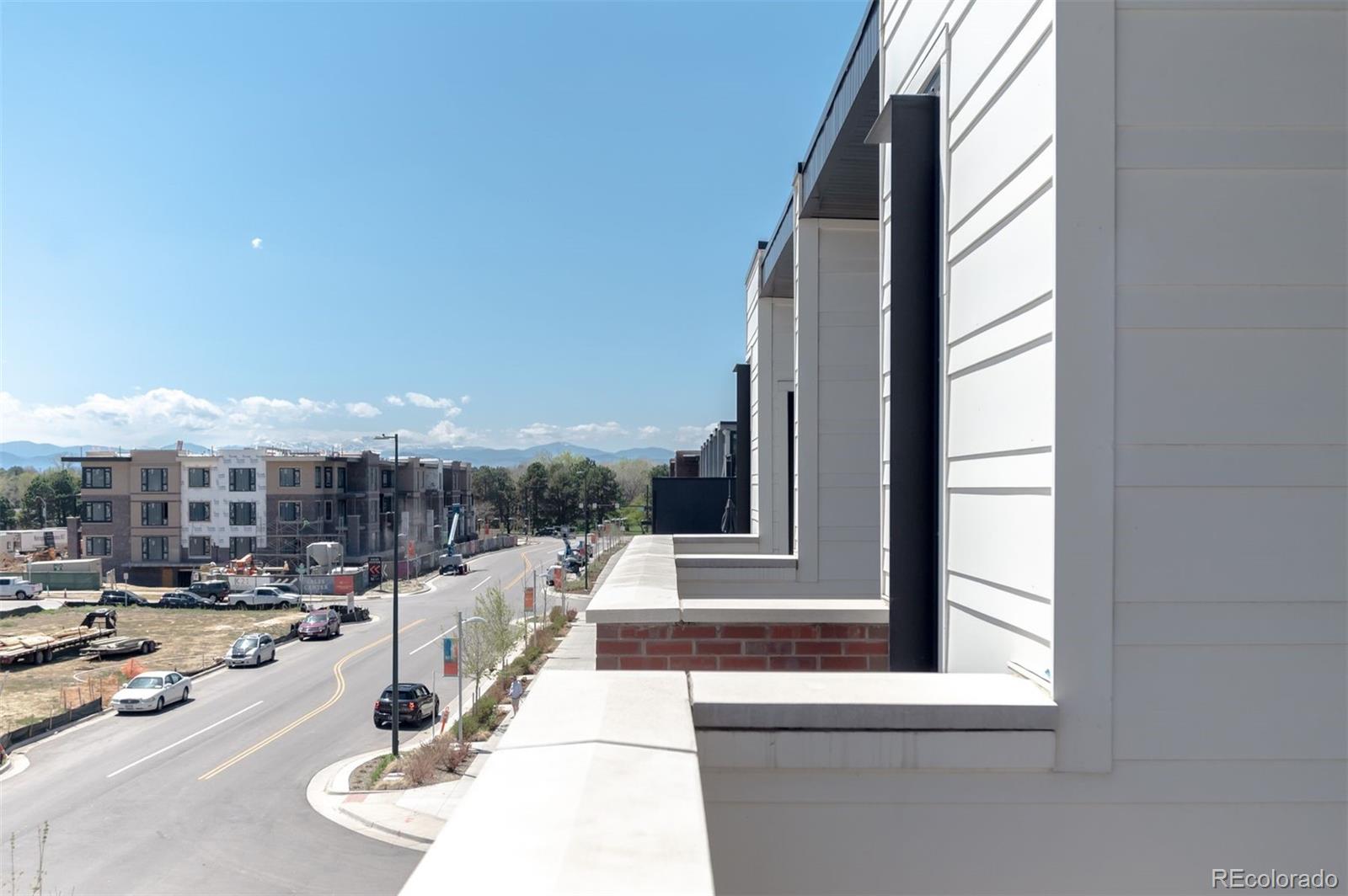 6825 E Lowry Boulevard