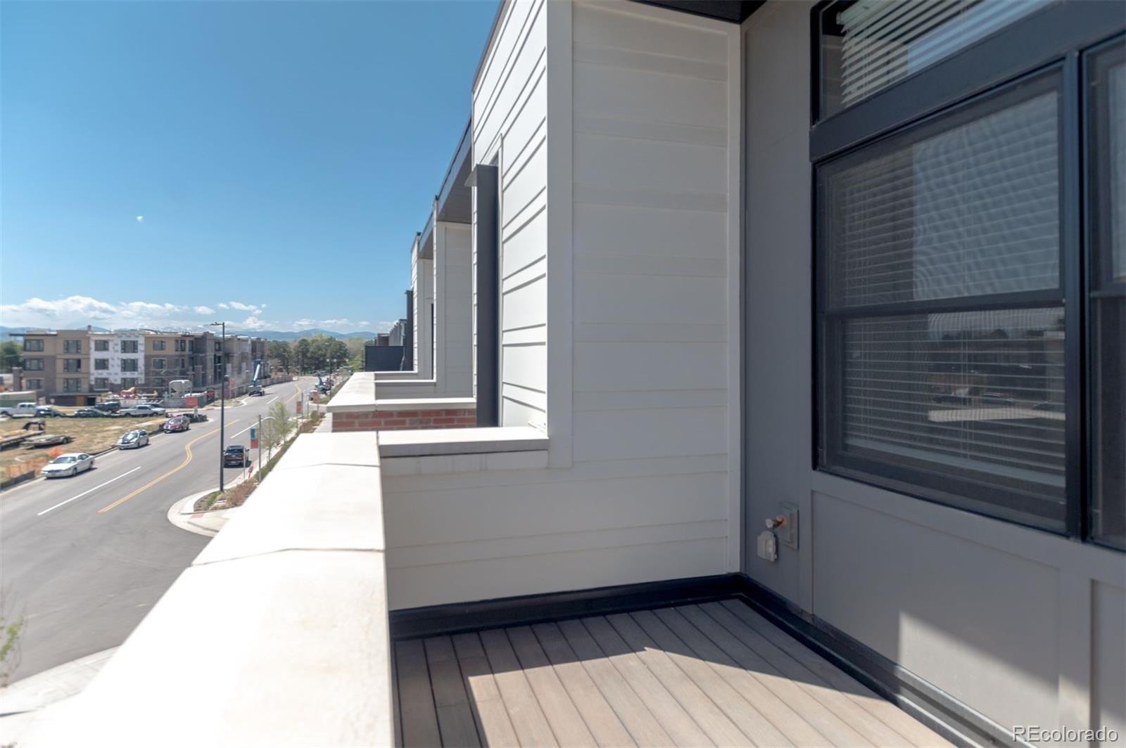 6825 E Lowry Boulevard