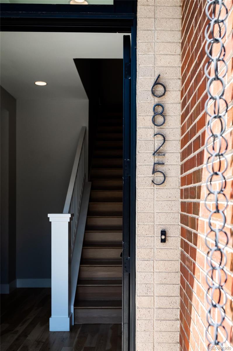 6825 E Lowry Boulevard