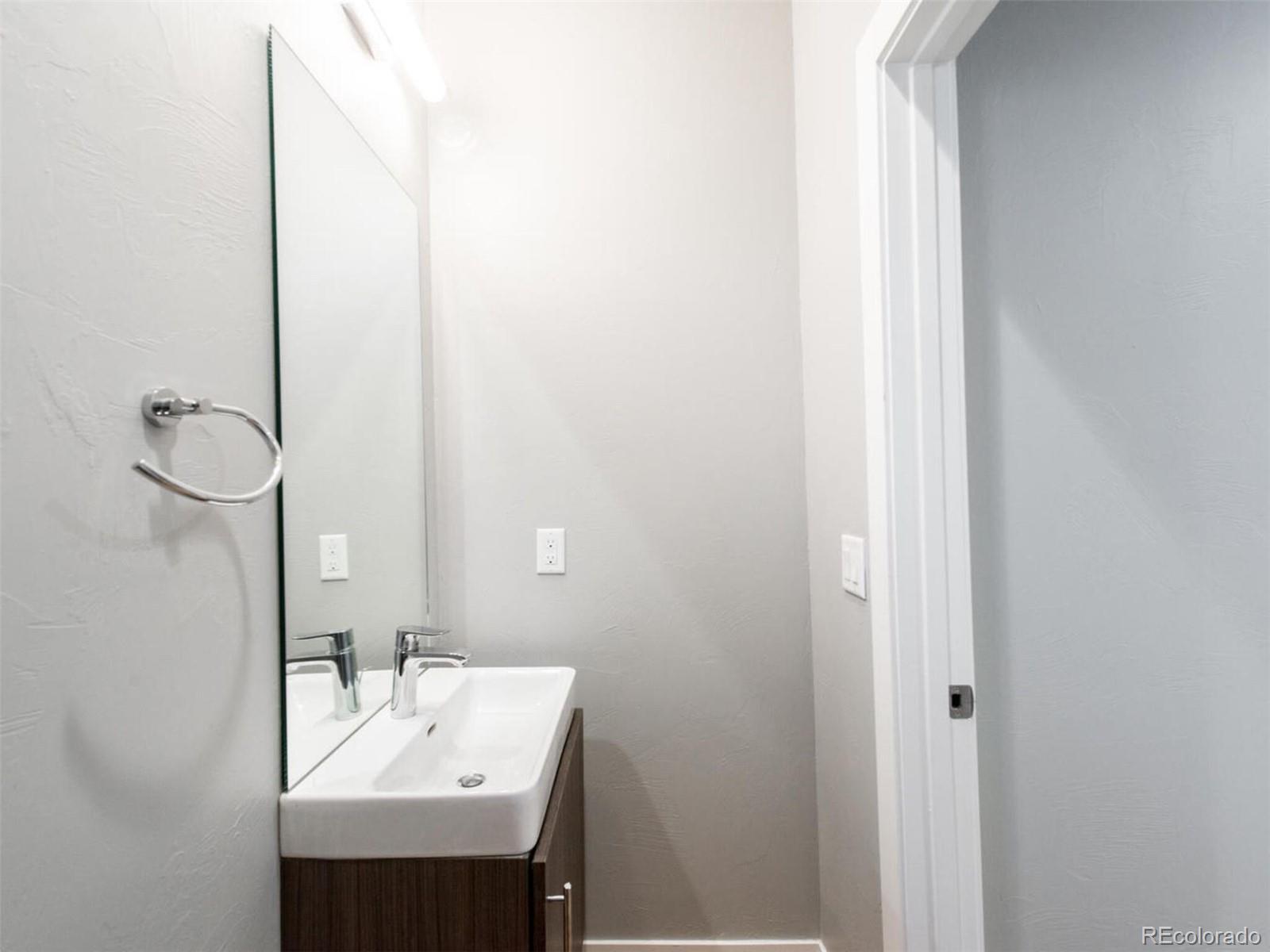 1819 Boulder Street Unit: 106