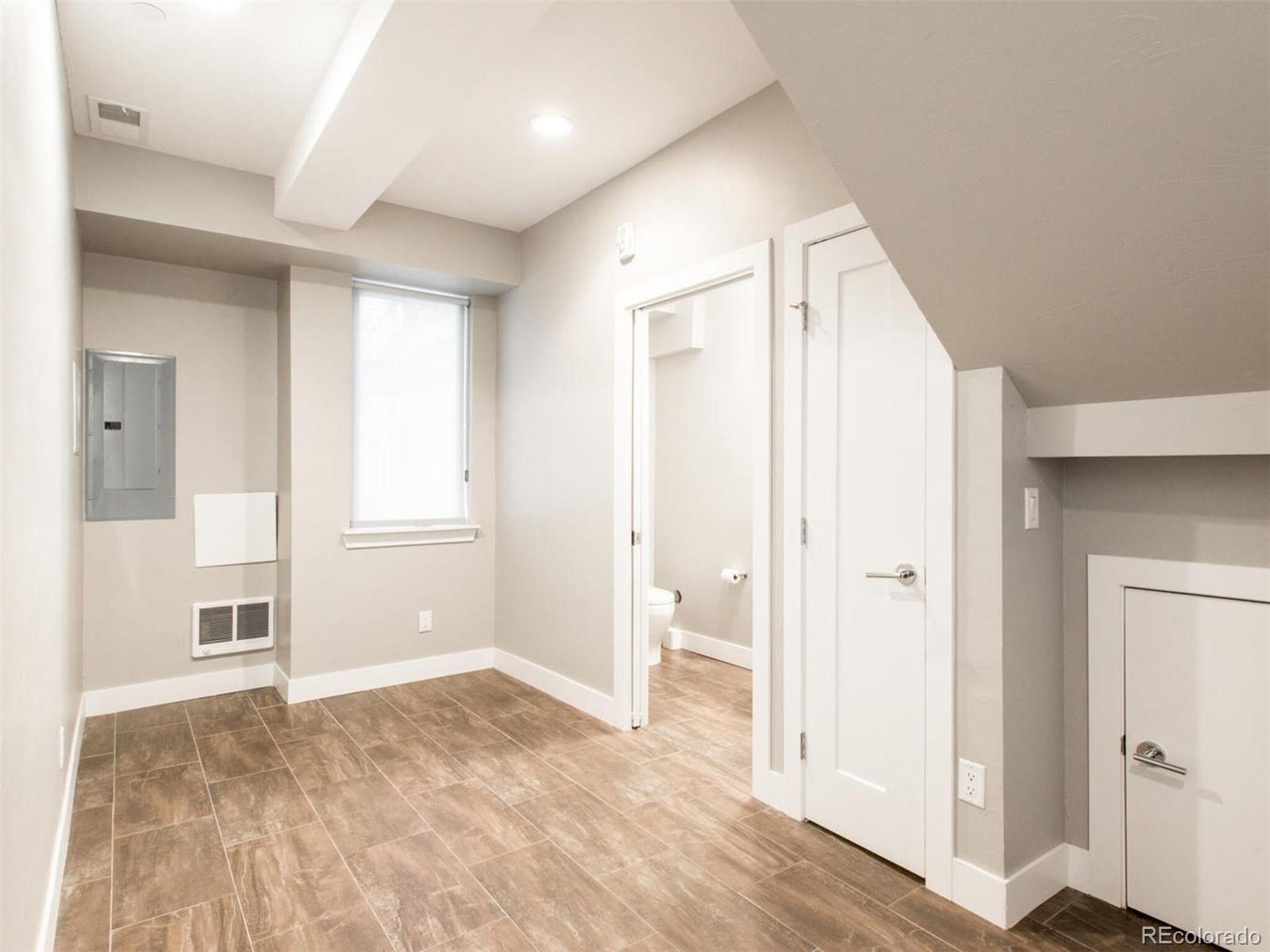 1819 Boulder Street Unit: 106