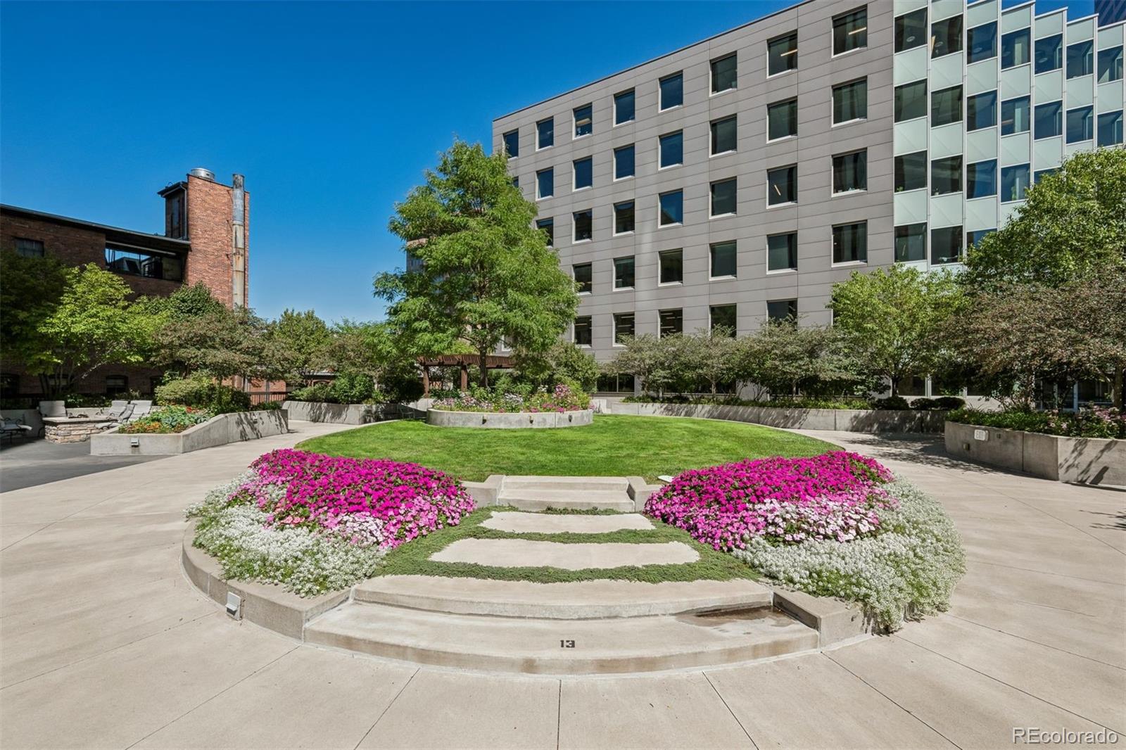 1625 Larimer Street Unit: 1208