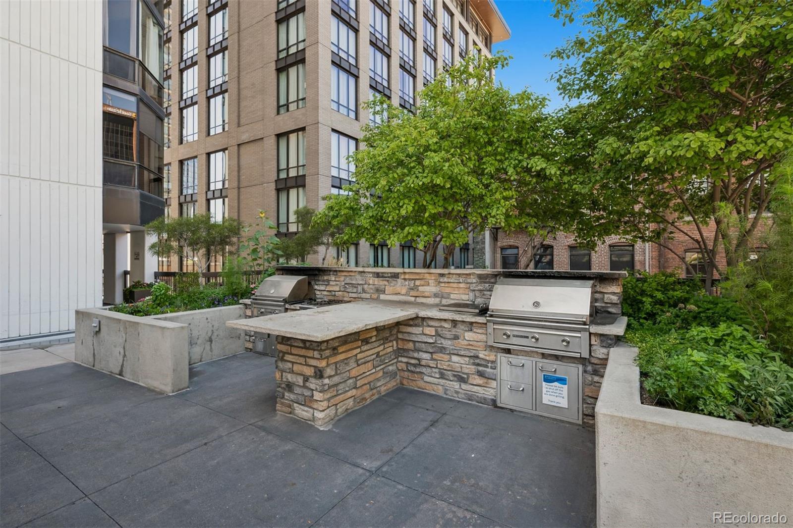 1625 Larimer Street Unit: 1208