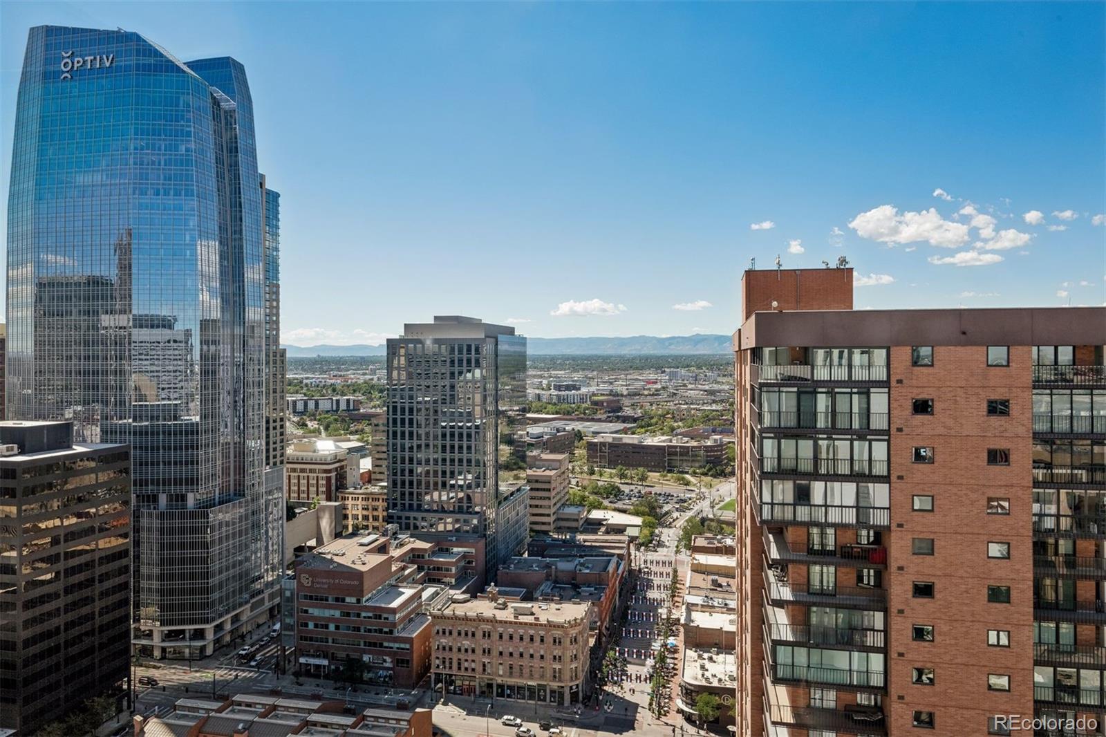 1625 Larimer Street Unit: 1208