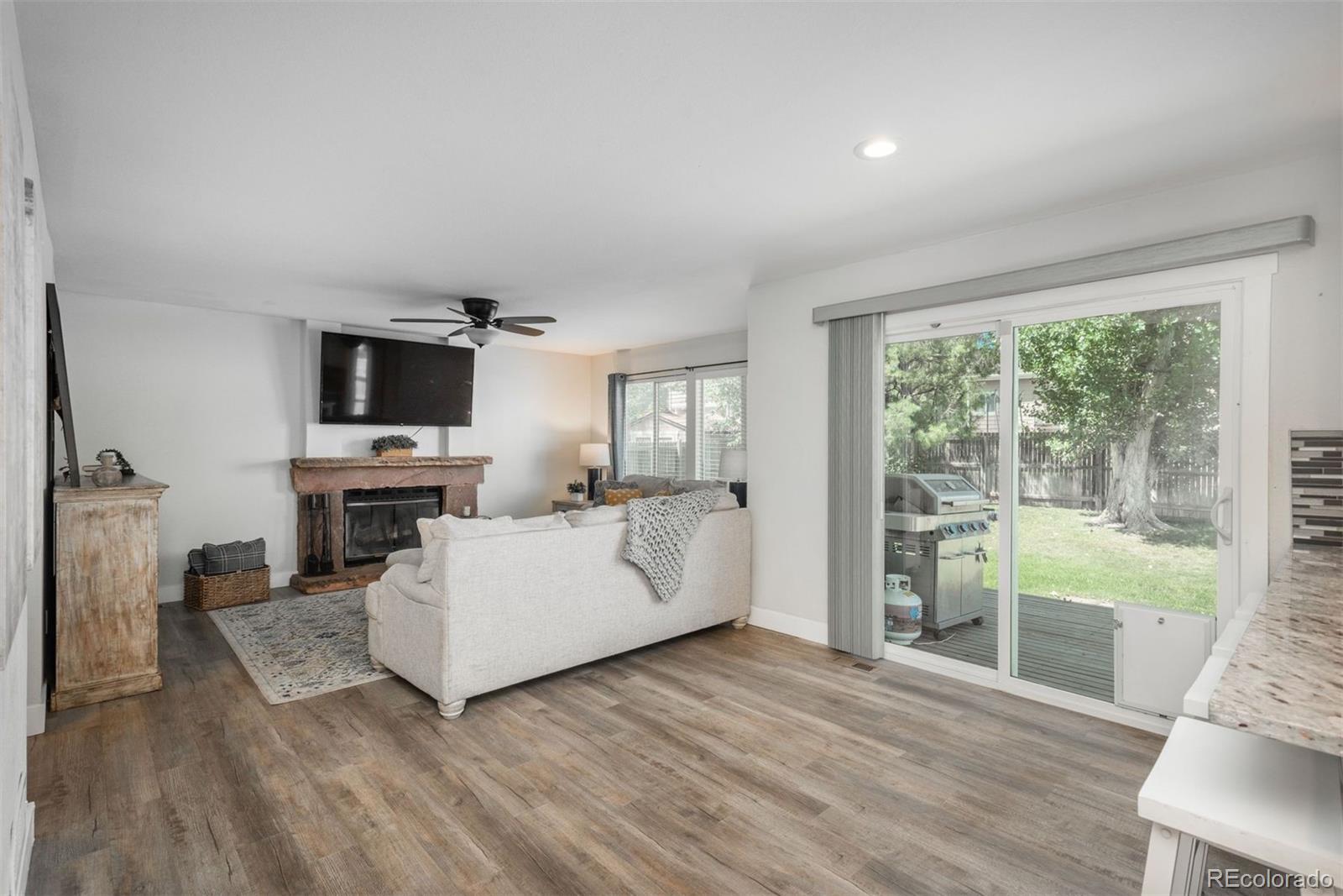 5303 E Courtney Avenue