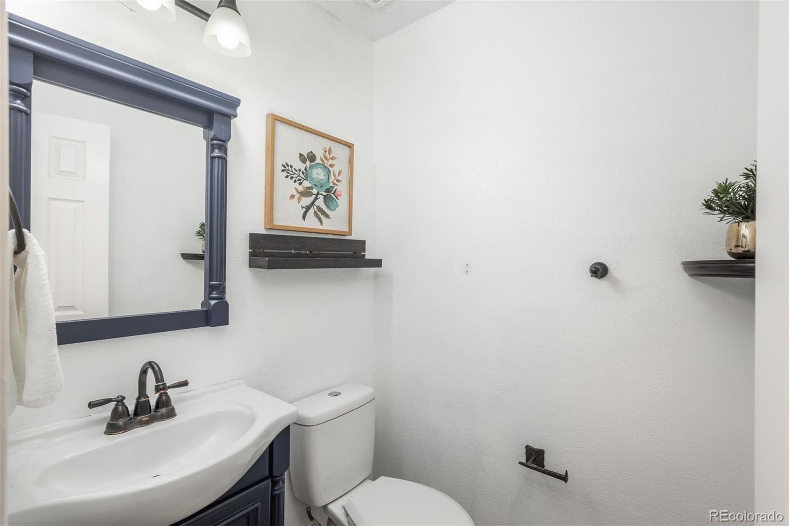 5303 E Courtney Avenue