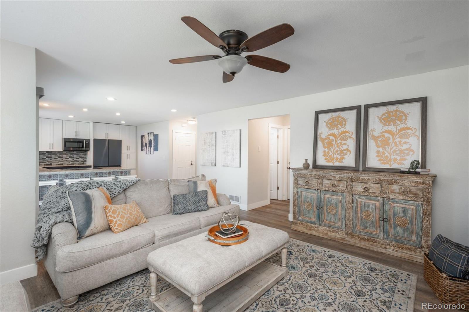 5303 E Courtney Avenue