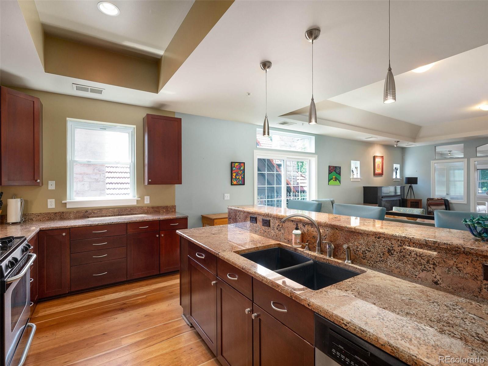 1352 N Pennsylvania Street Unit: 4