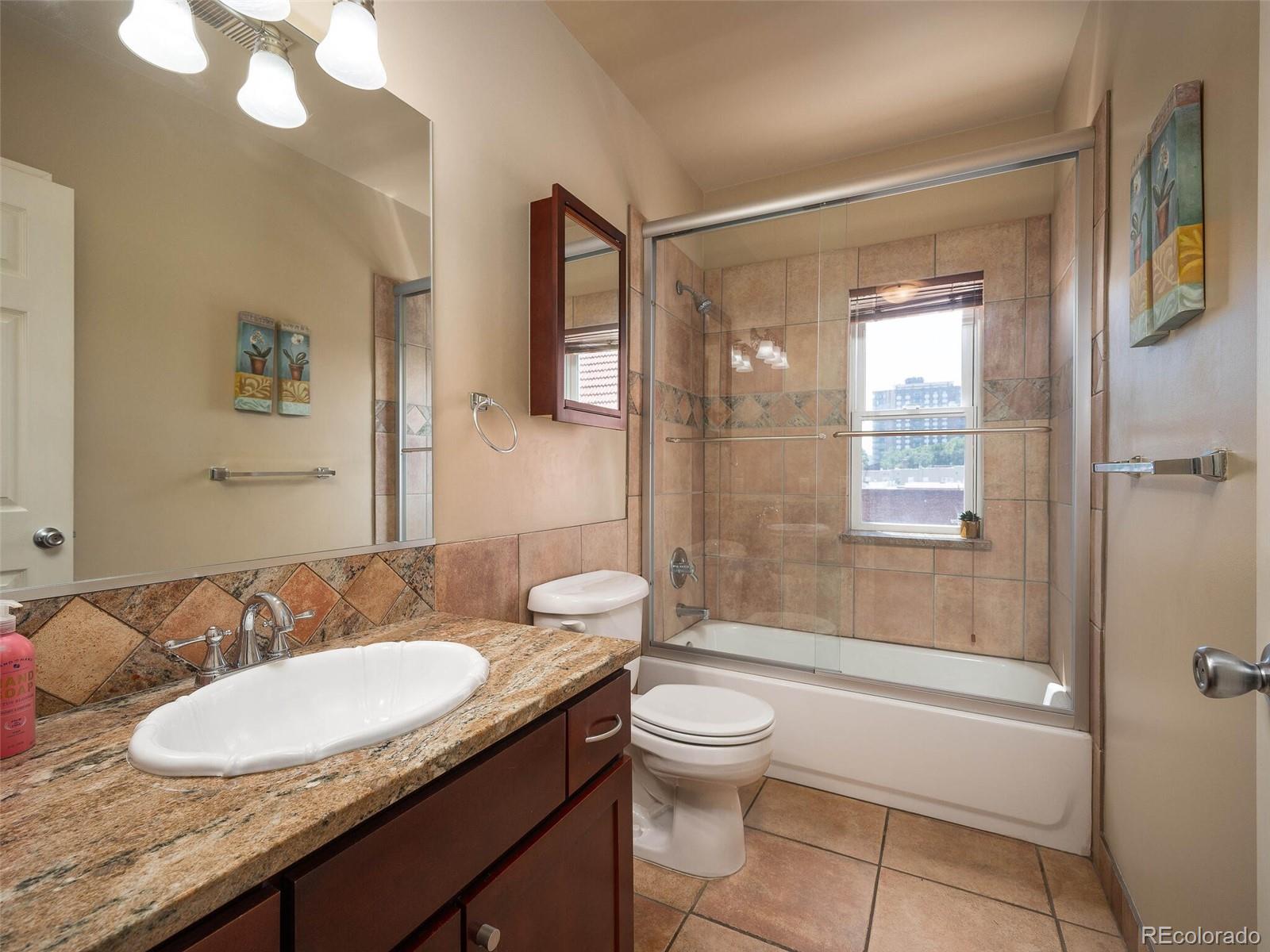 1352 N Pennsylvania Street Unit: 4