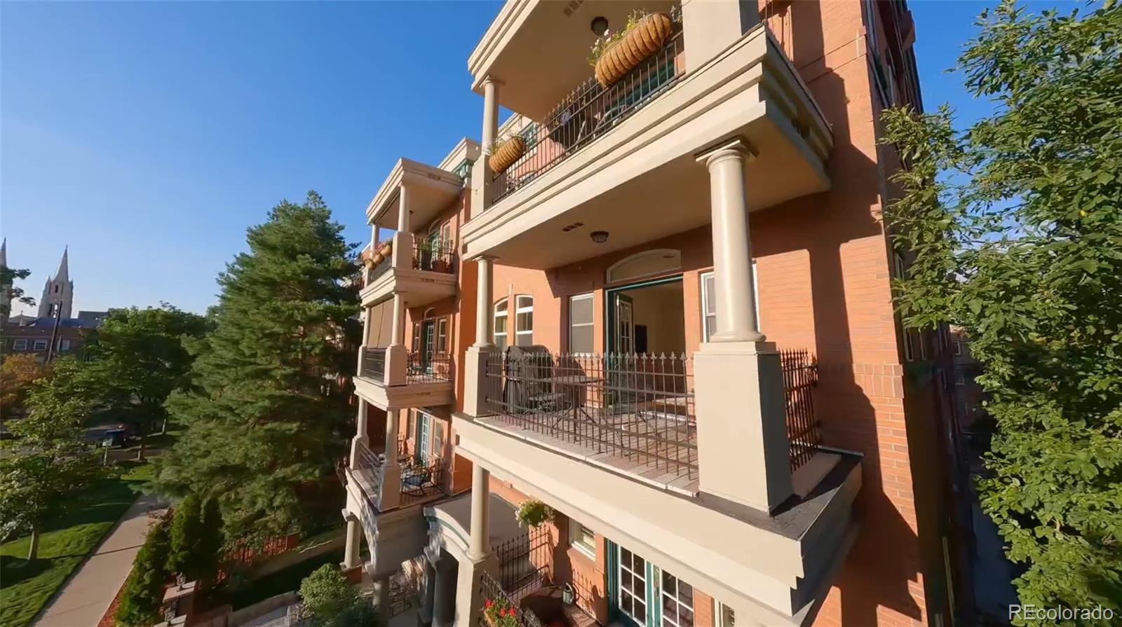 1352 N Pennsylvania Street Unit: 4