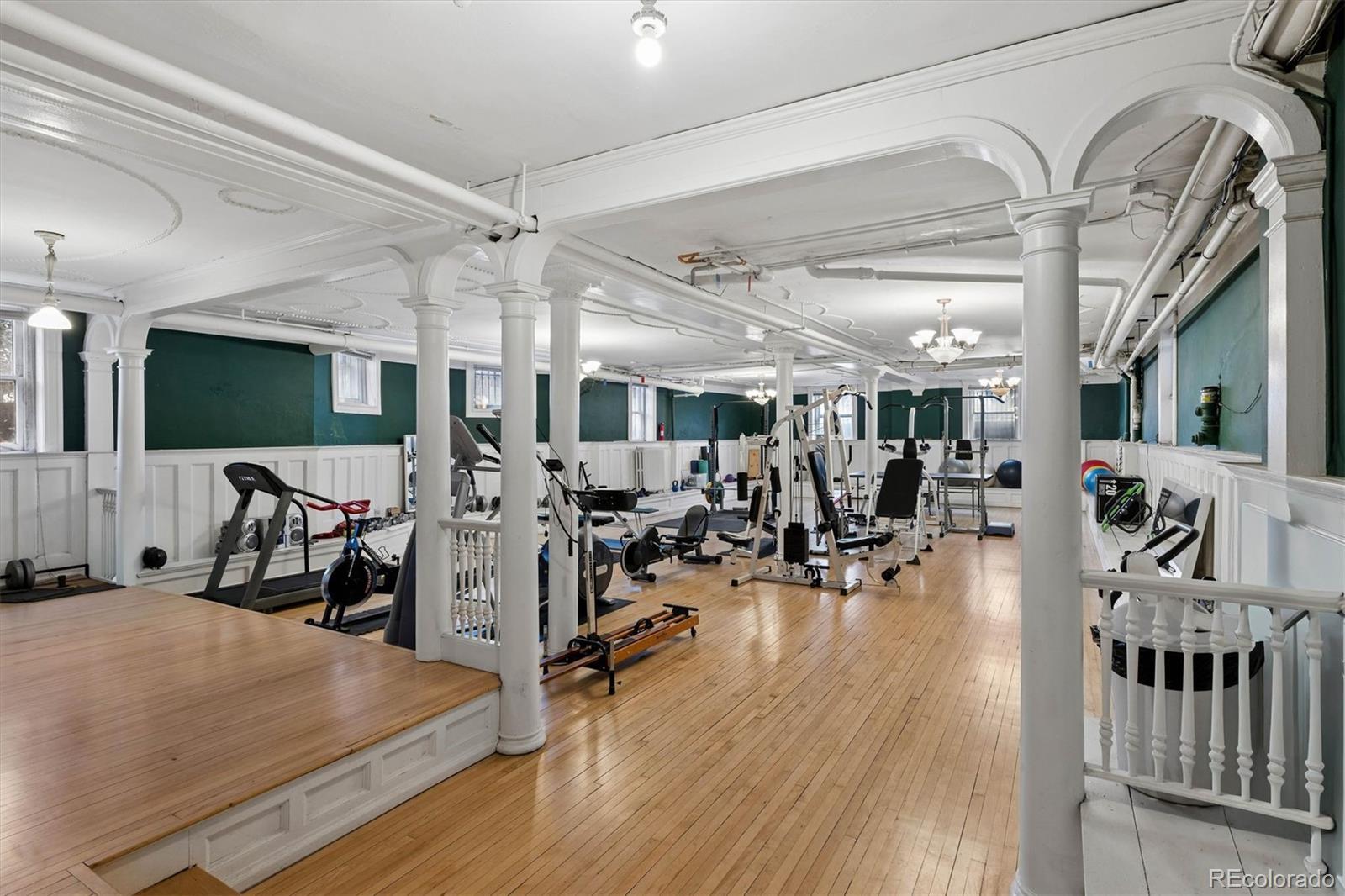 836 E 17th Avenue Unit: 2E