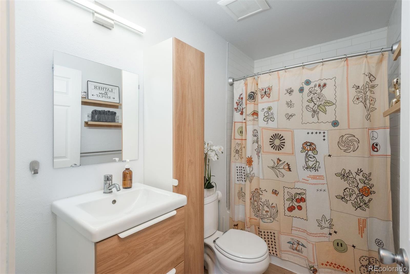 1237 S Memphis Street