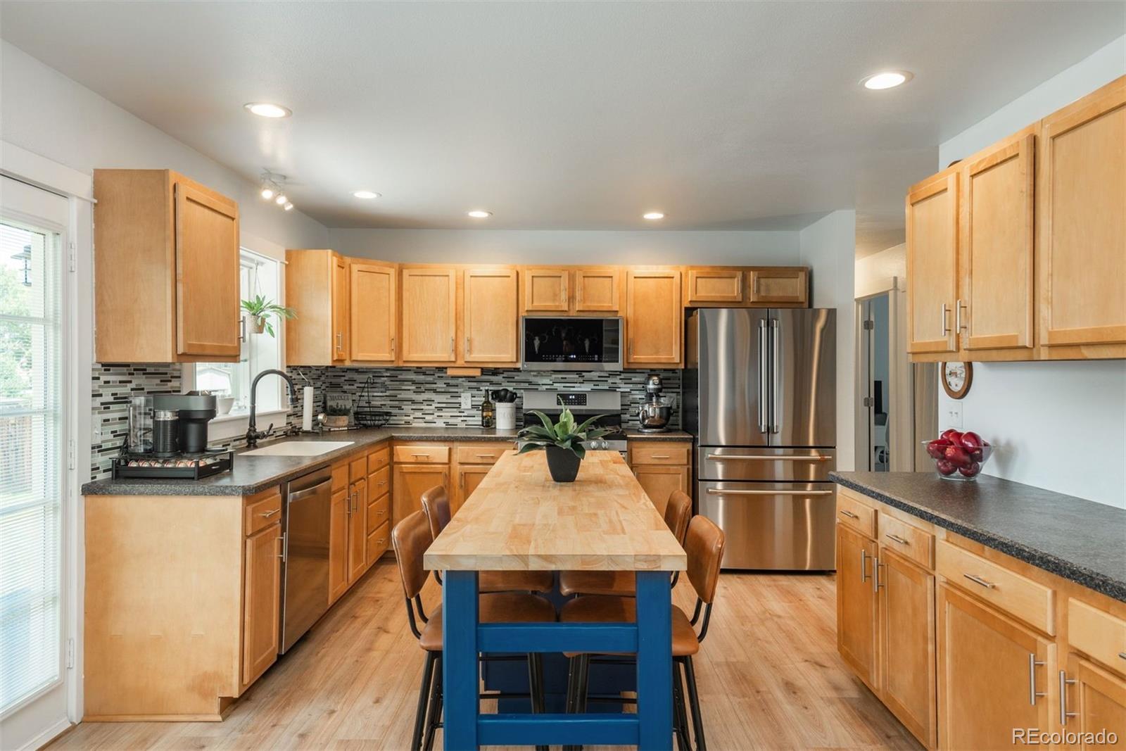 1237 S Memphis Street